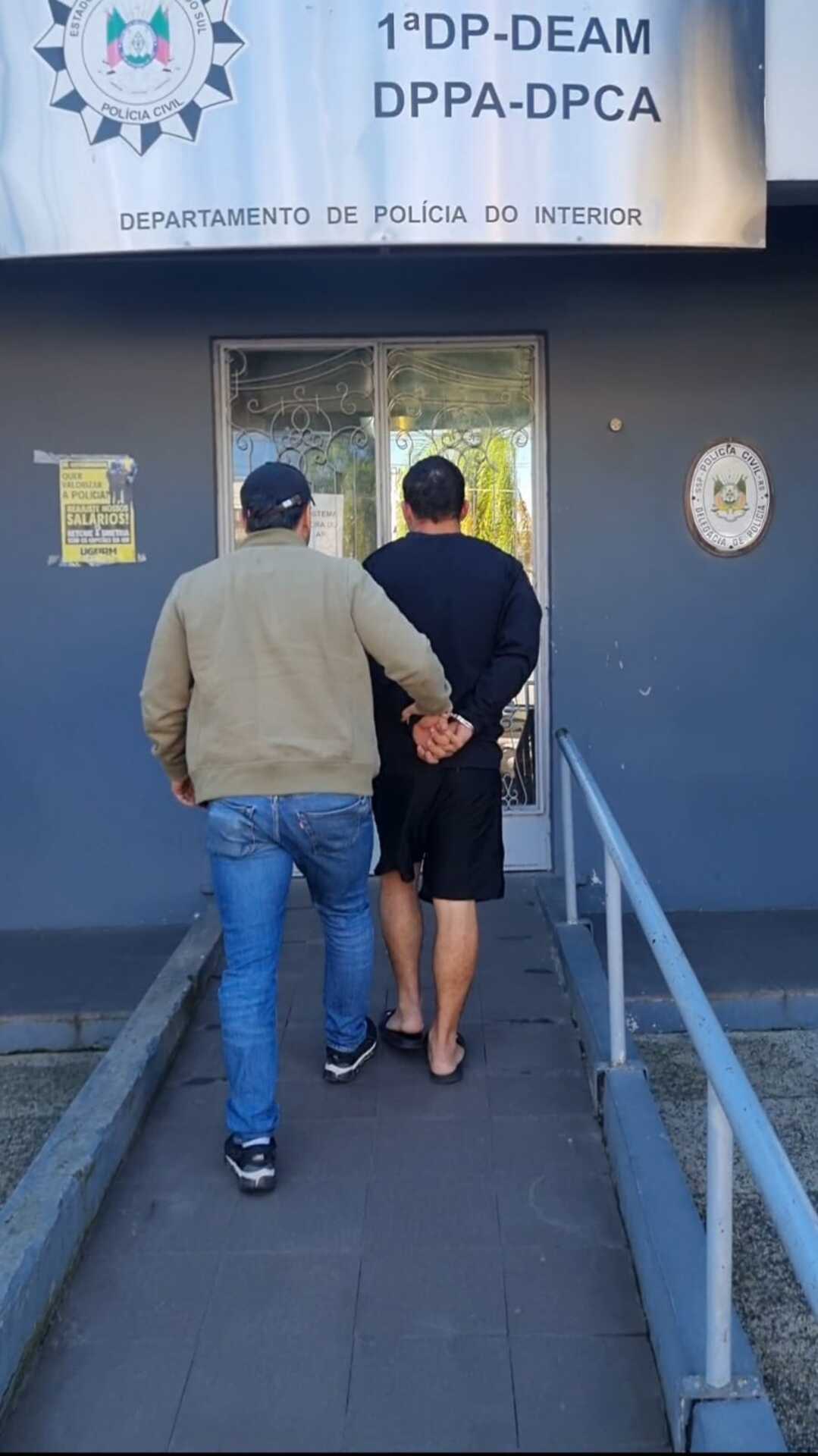 OAB Barro Preto - Homem extorquia vítima para não vazar mensagens privadas