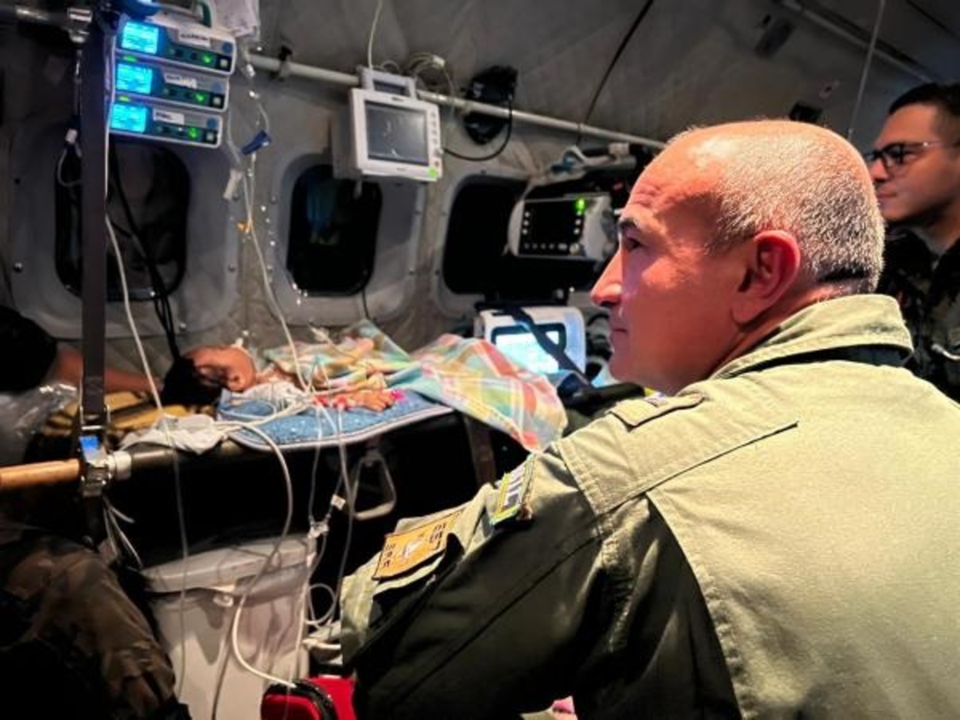 OAB Barro Preto - Bebê é transferido para Santa Maria em avião da FAB