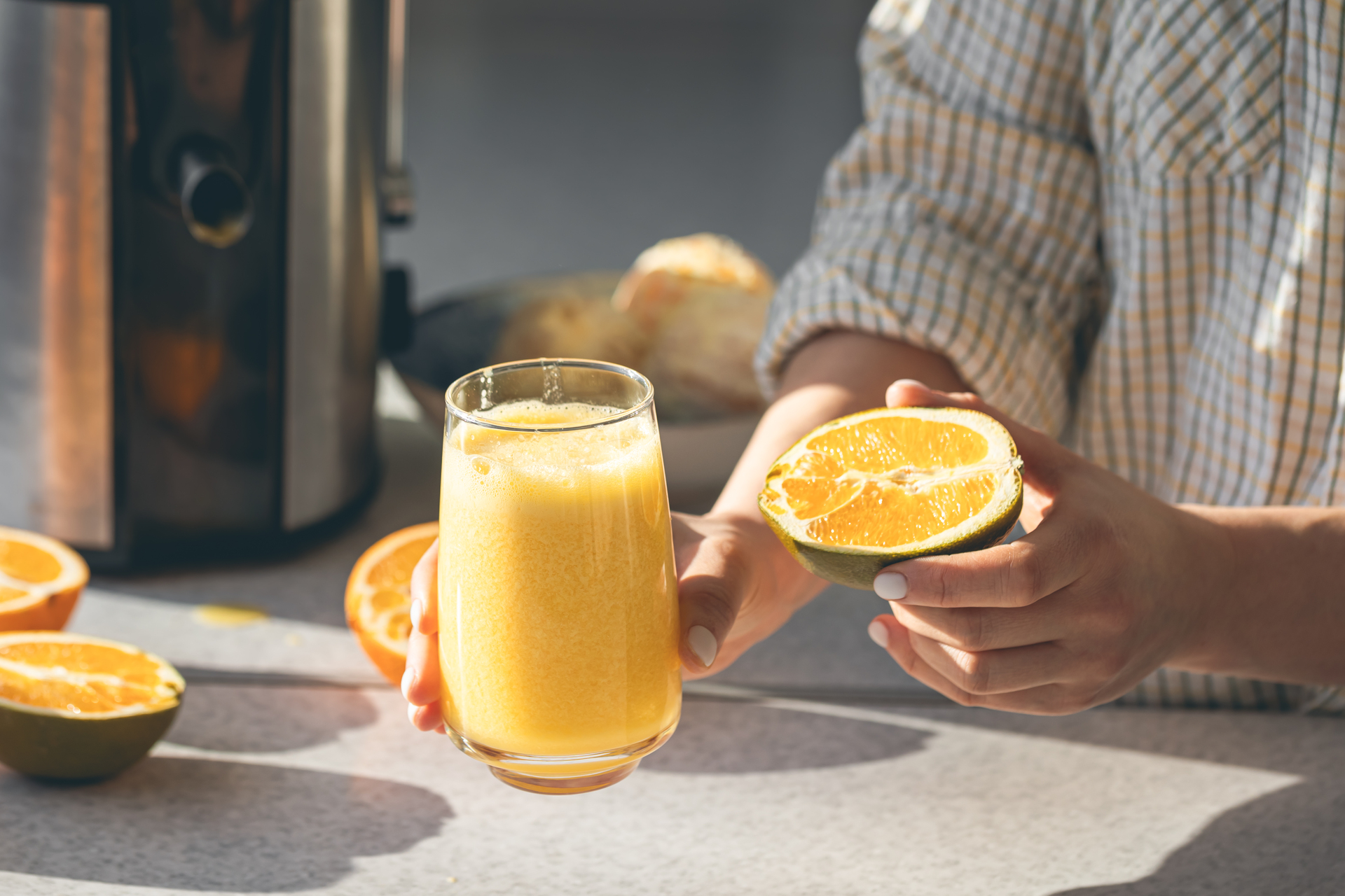 OAB Barro Preto - Conheça os benefícios do suco de laranja para a saúde intestinal