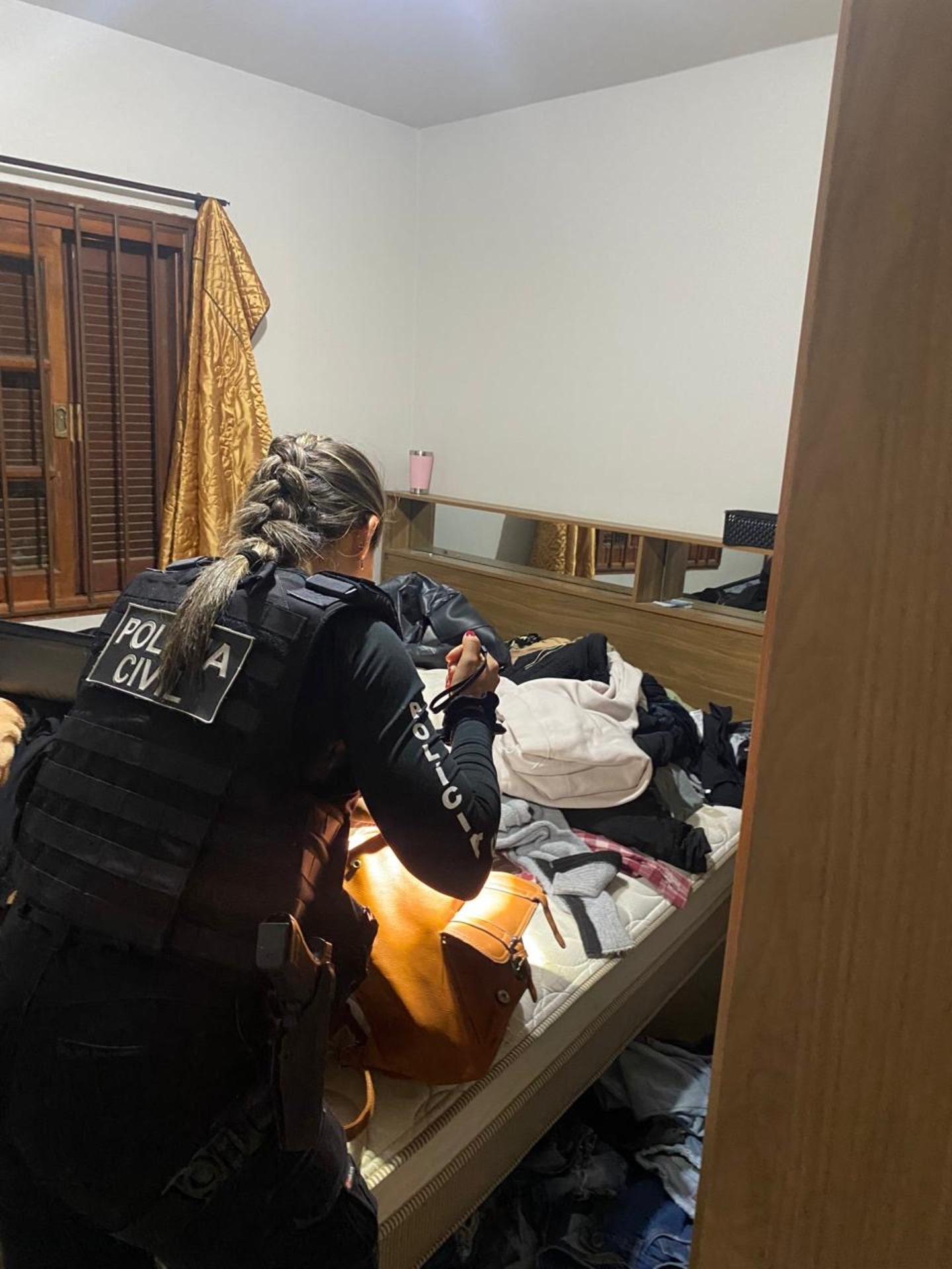 OAB Barro Preto - POLÍCIA PRENDE 40 PESSOAS EM MEGA OPERAÇÃO