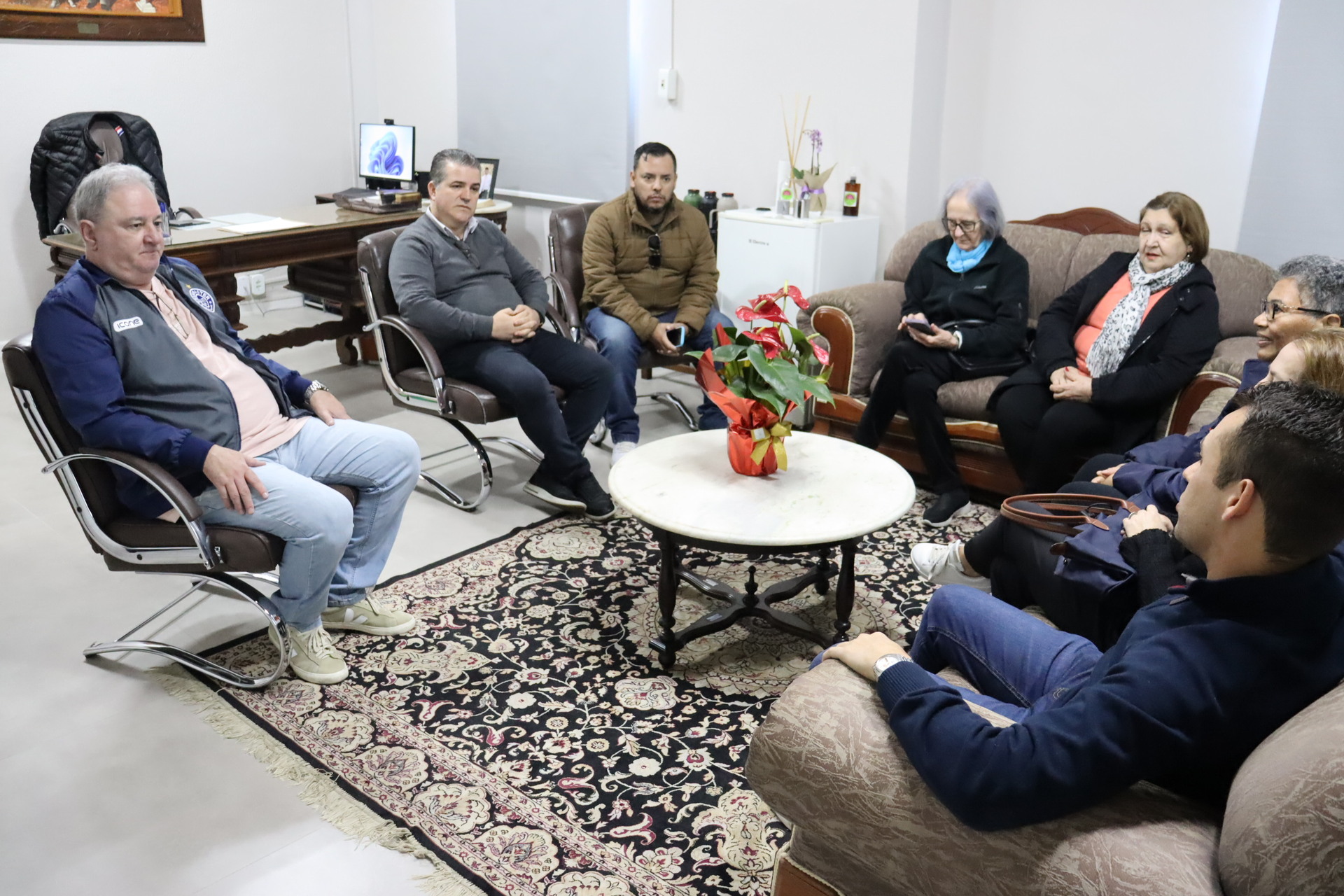 OAB Barro Preto - Direção do “Lar da Criança” apresenta projeto no Legislativo