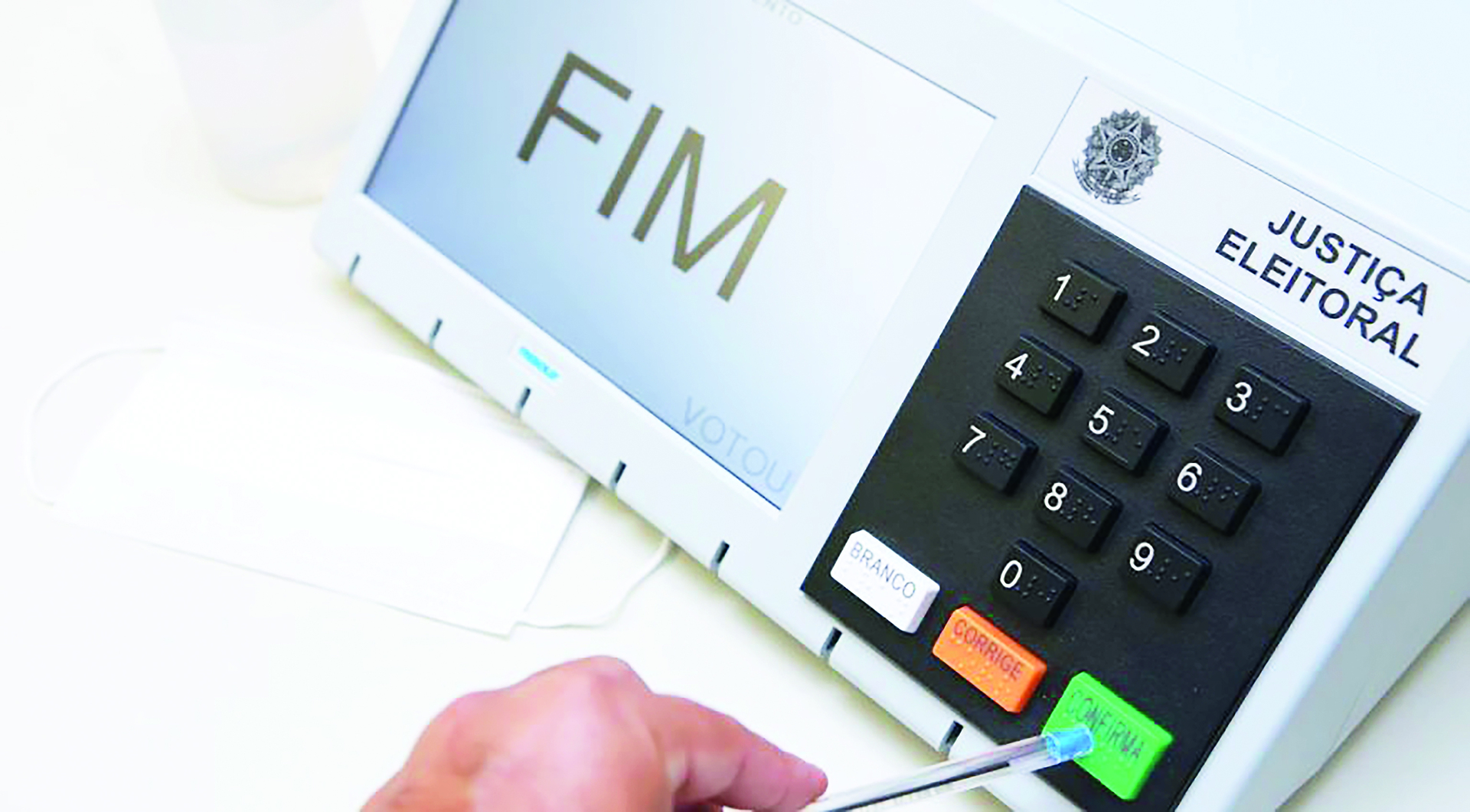 OAB Barro Preto - TSE faz alteração no código-fonte da urna eletrônica