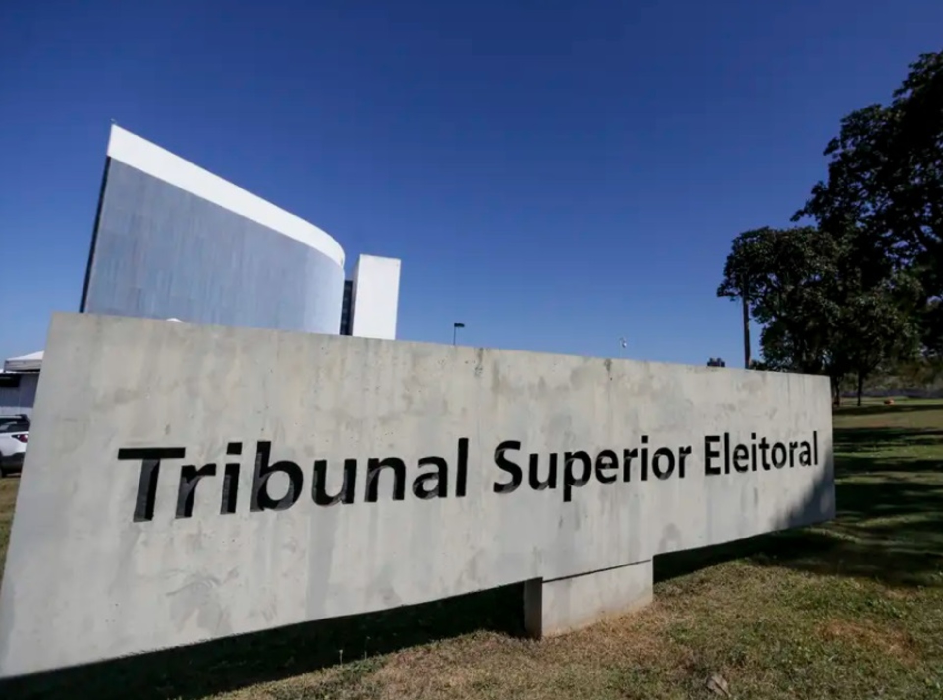 OAB Barro Preto - Candidato pode usar marca de empresa privada em nome de urna, diz TSE