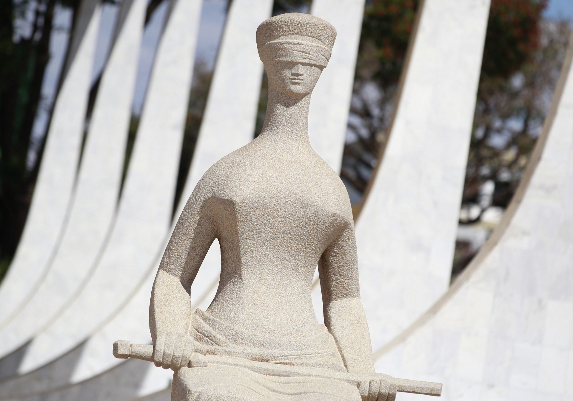 OAB Barro Preto - STF recebe pedidos de suspensão de PEC que limita atuação da Corte