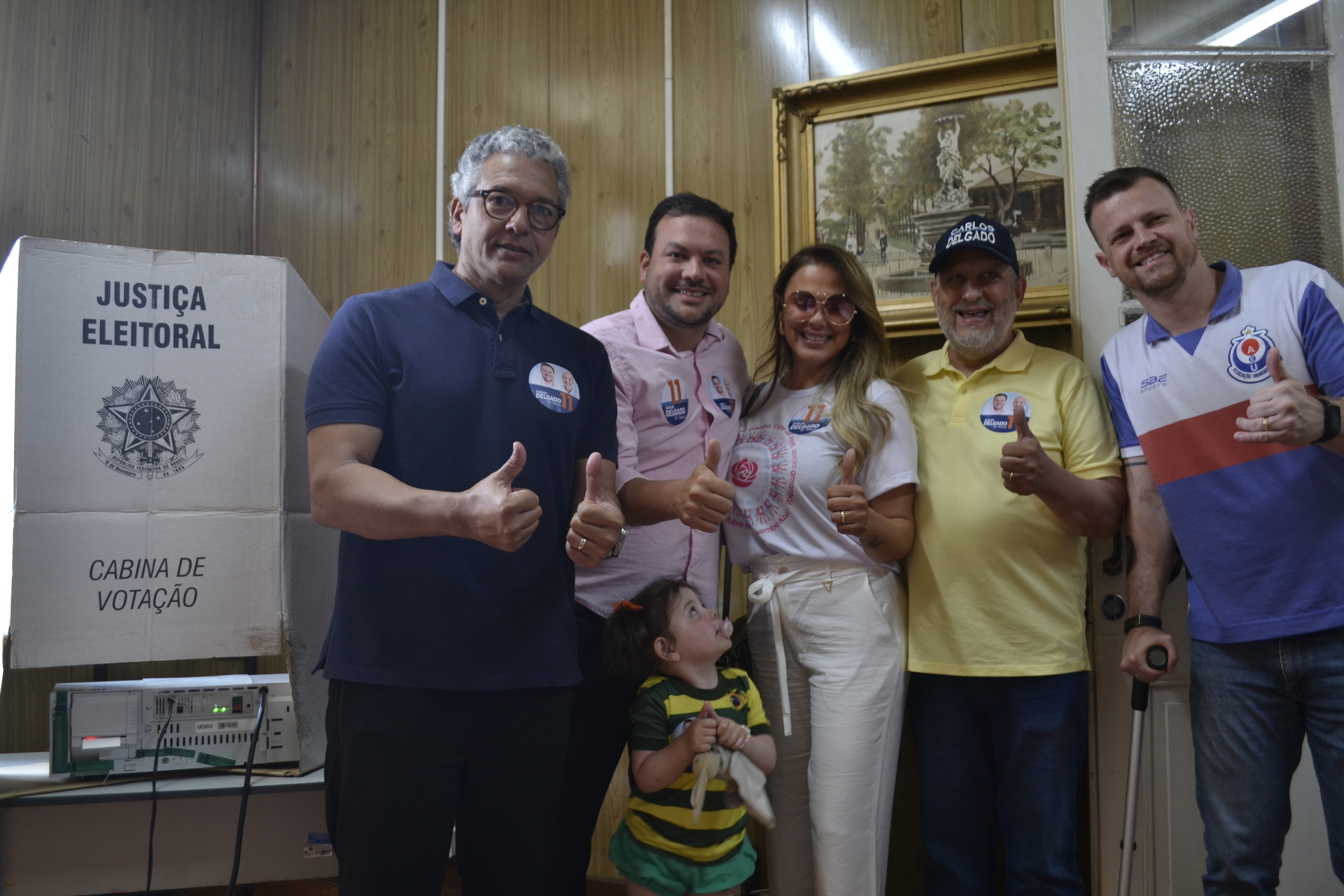 OAB Barro Preto - Delgado votou acompanhado da família