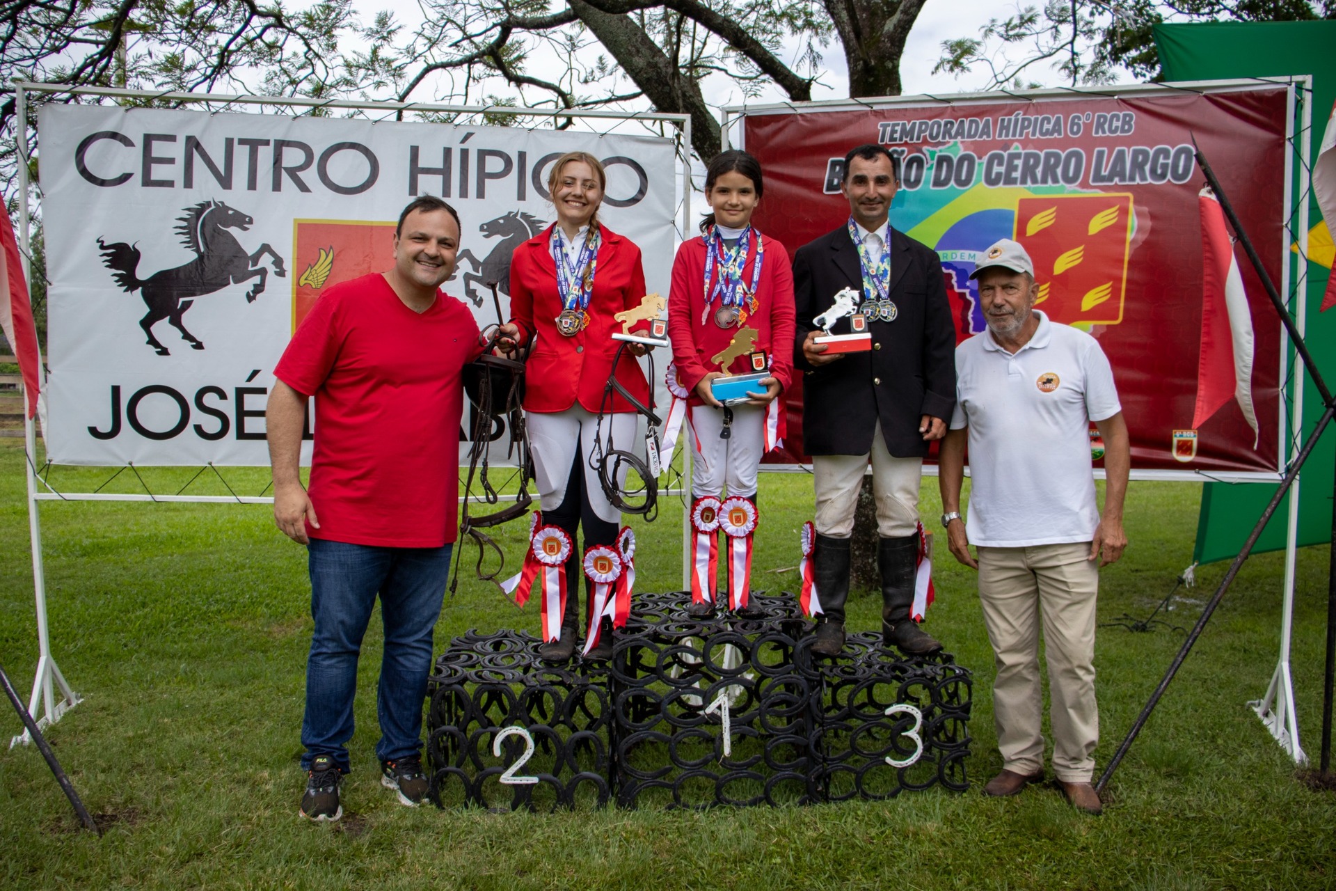 OAB Barro Preto - Hípica Triumph sobe ao pódio em todas as categorias