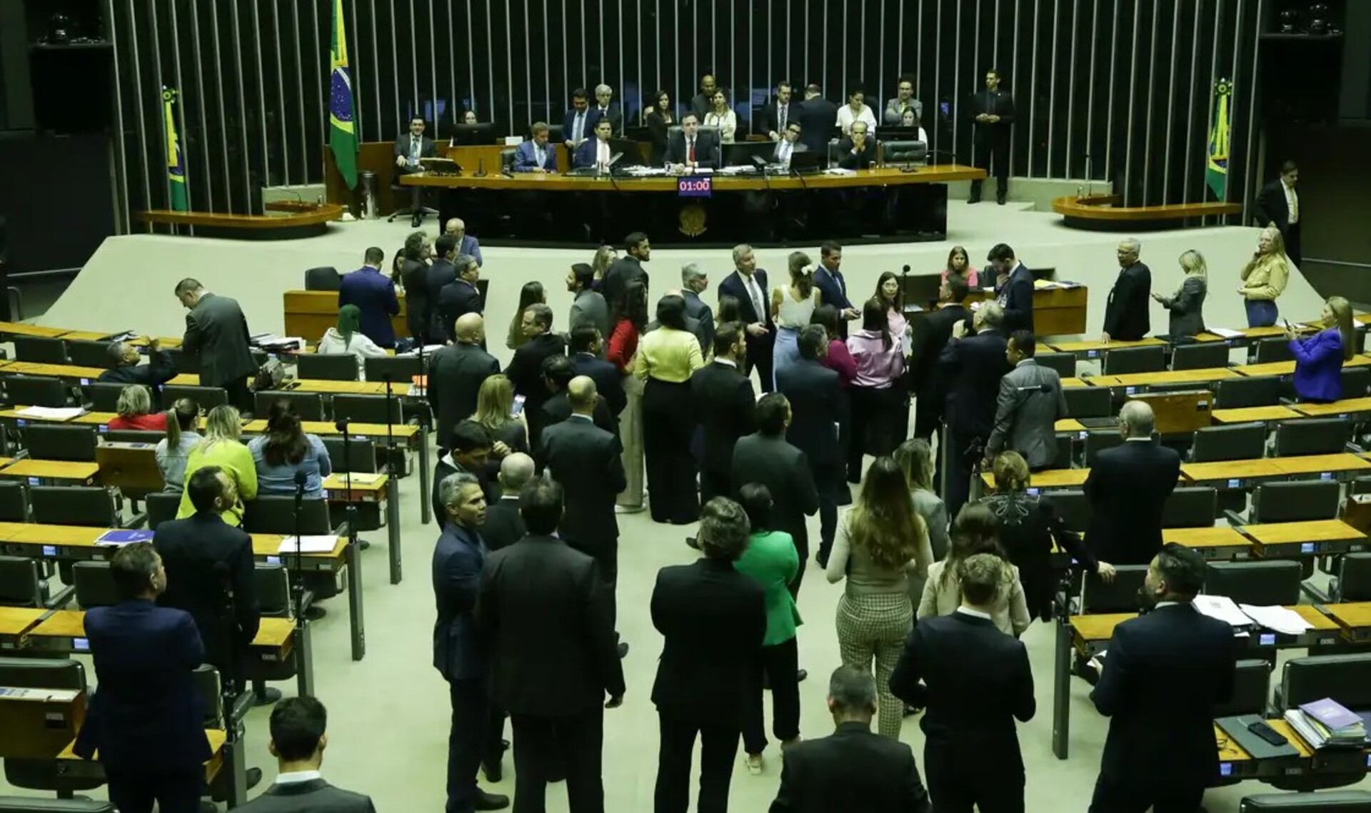 OAB Barro Preto - Congresso define prioridades para última semana antes do recesso