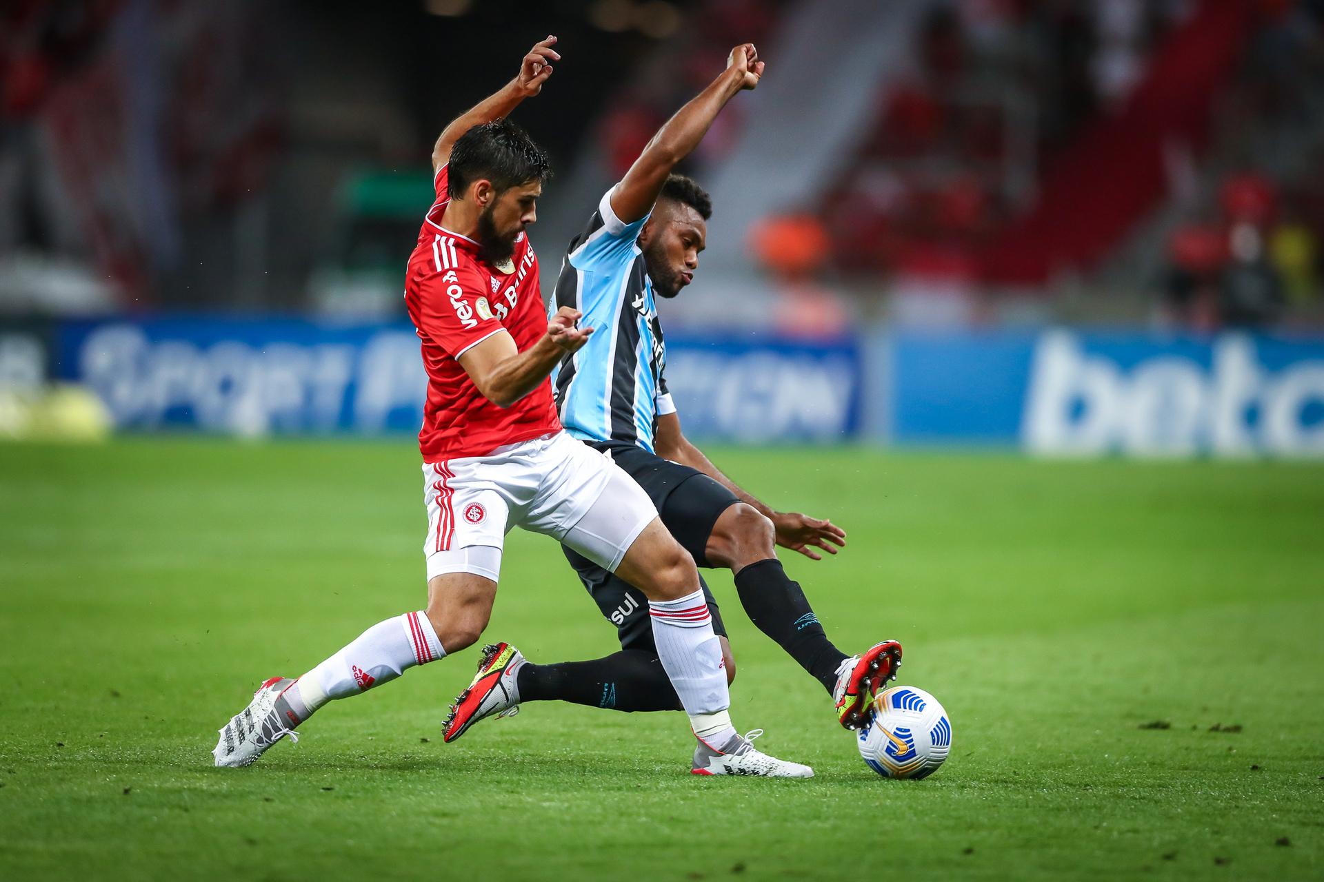 OAB Barro Preto - Gre-Nal decide campeonato Gaúcho após quatro anos de espera