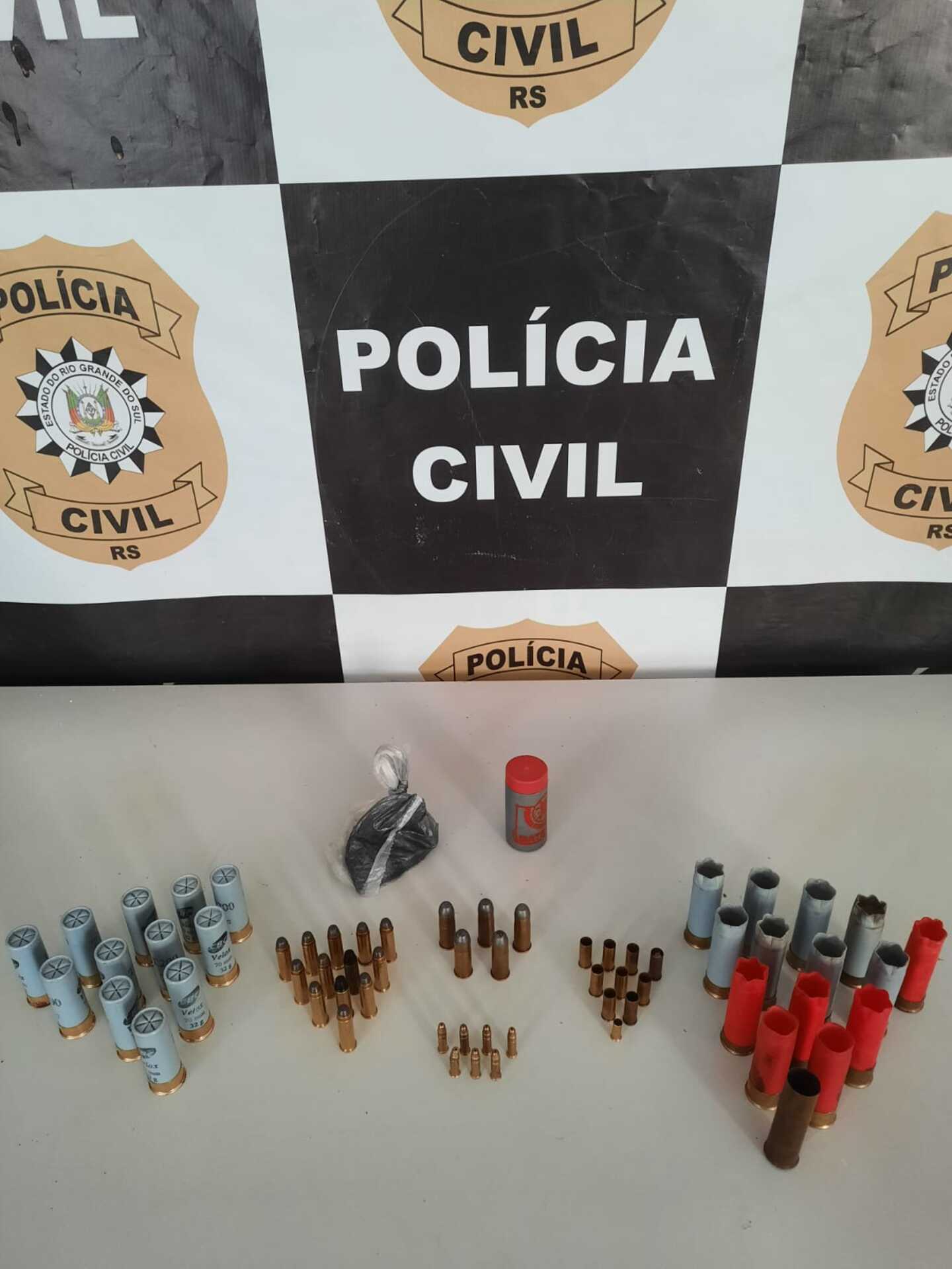 OAB Barro Preto - Polícia Civil intercepta 25 cabeças de gado furtadas