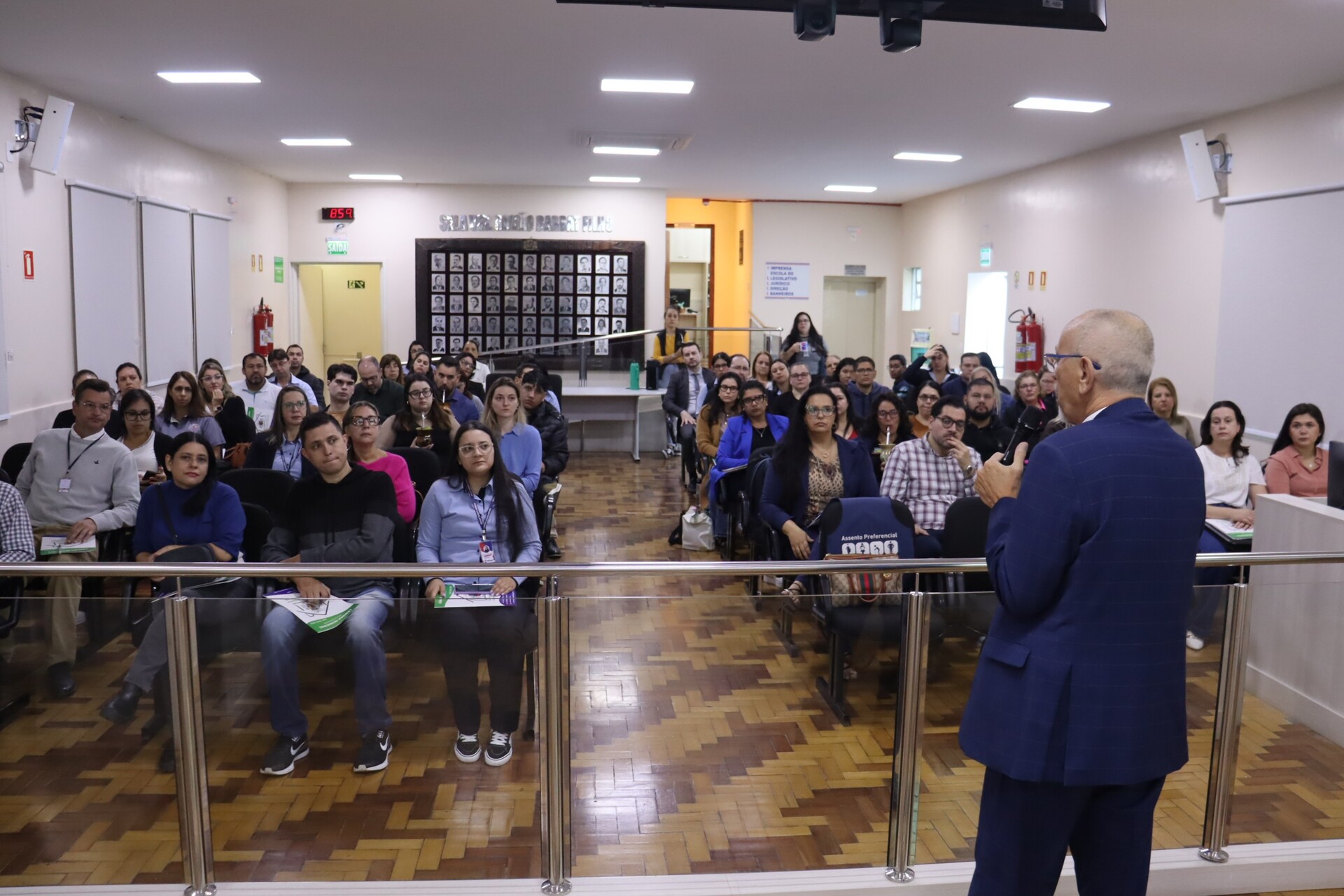 OAB Barro Preto - Curso sobre licitações capacita servidores públicos