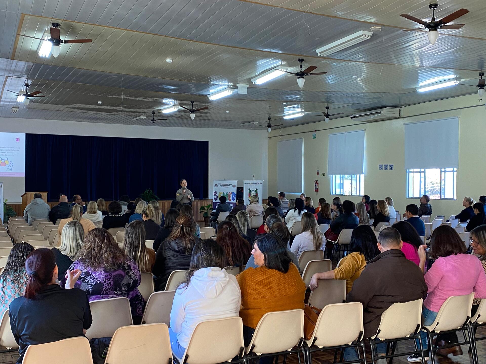 OAB Barro Preto - Capacitação reforça rede de proteção à mulher