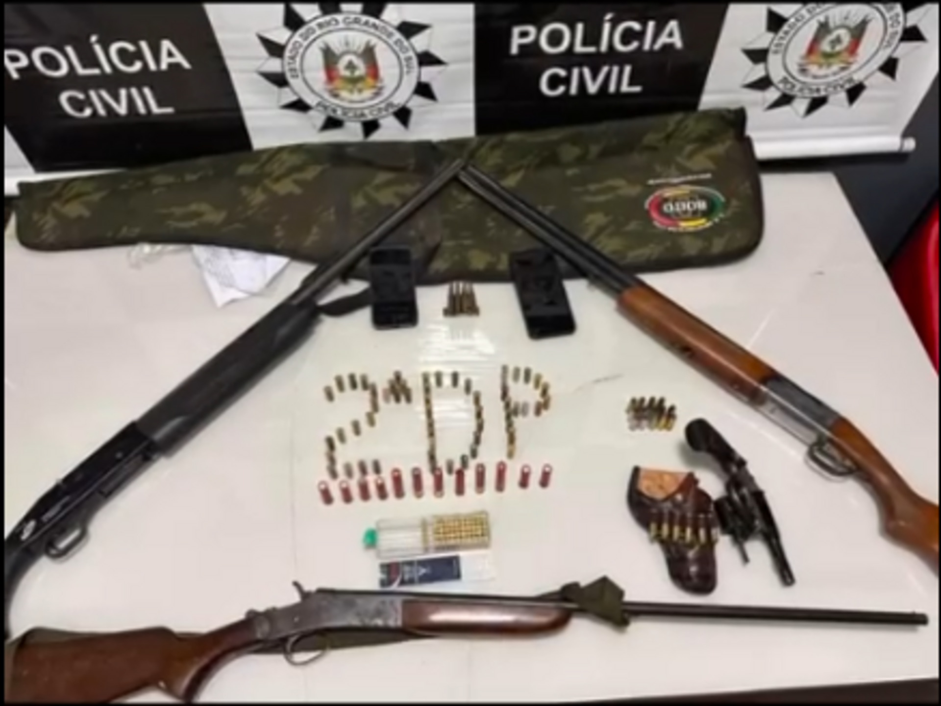 OAB Barro Preto - 2ª DP cumpre mandados e prende três suspeitos