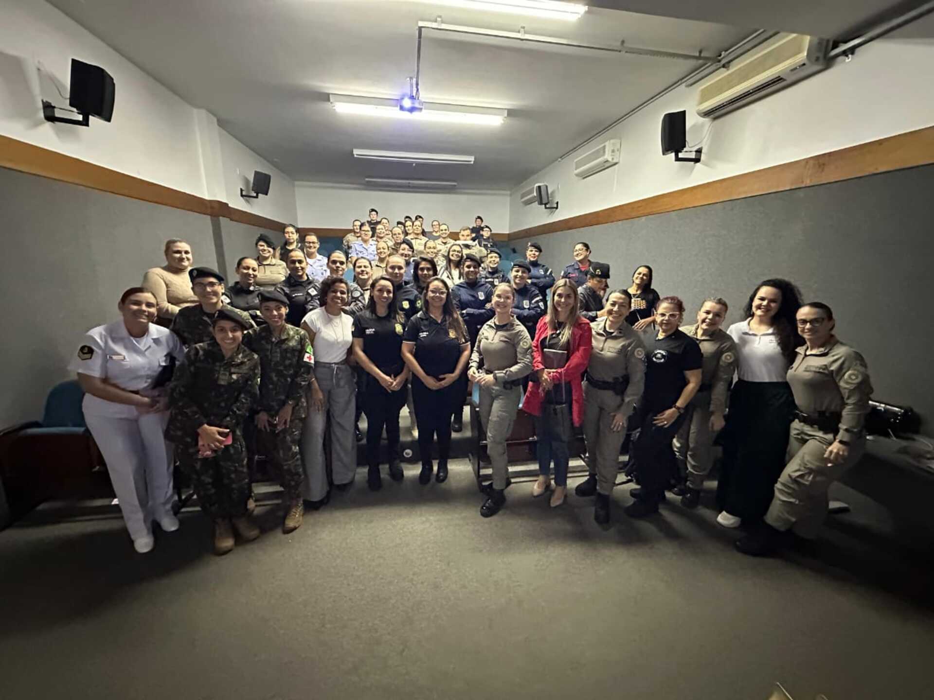 OAB Barro Preto - Integração, escuta e valorização marcam encontro de mulheres da segurança pública