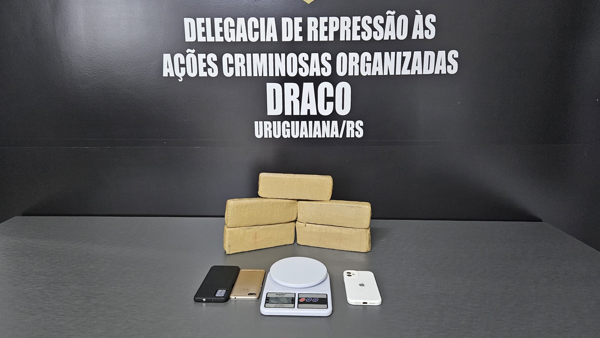 OAB Barro Preto - Operação da Draco termina em prisão e droga apreendida