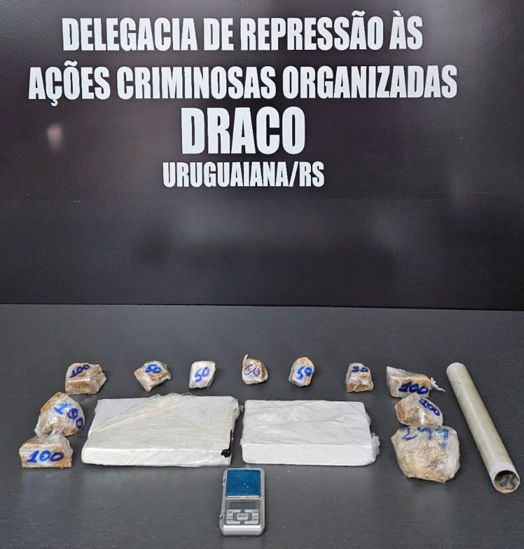 OAB Barro Preto - Draco prende homem com entorpecentes em lava-jato