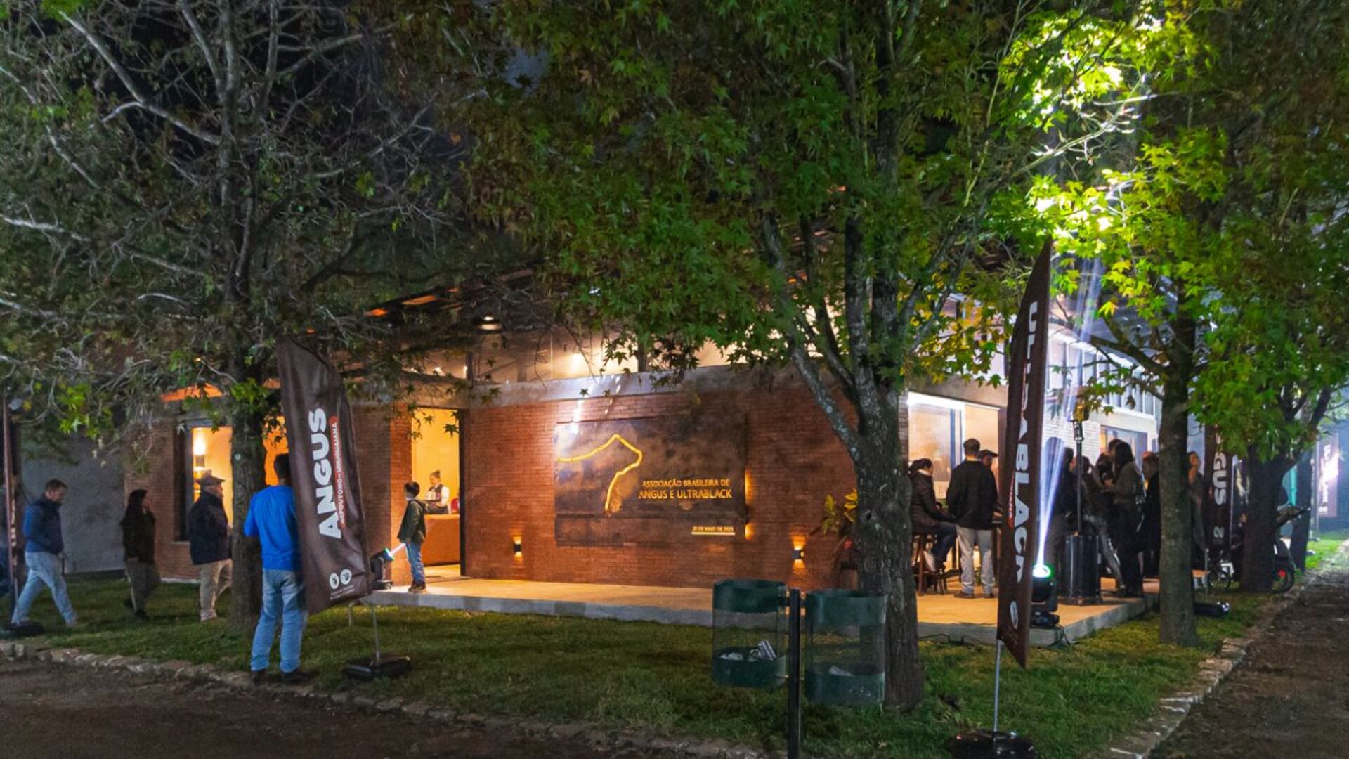 OAB Barro Preto - Inagurada casa da Associação Brasileira de Angus e Ultrablack em Uruguaiana