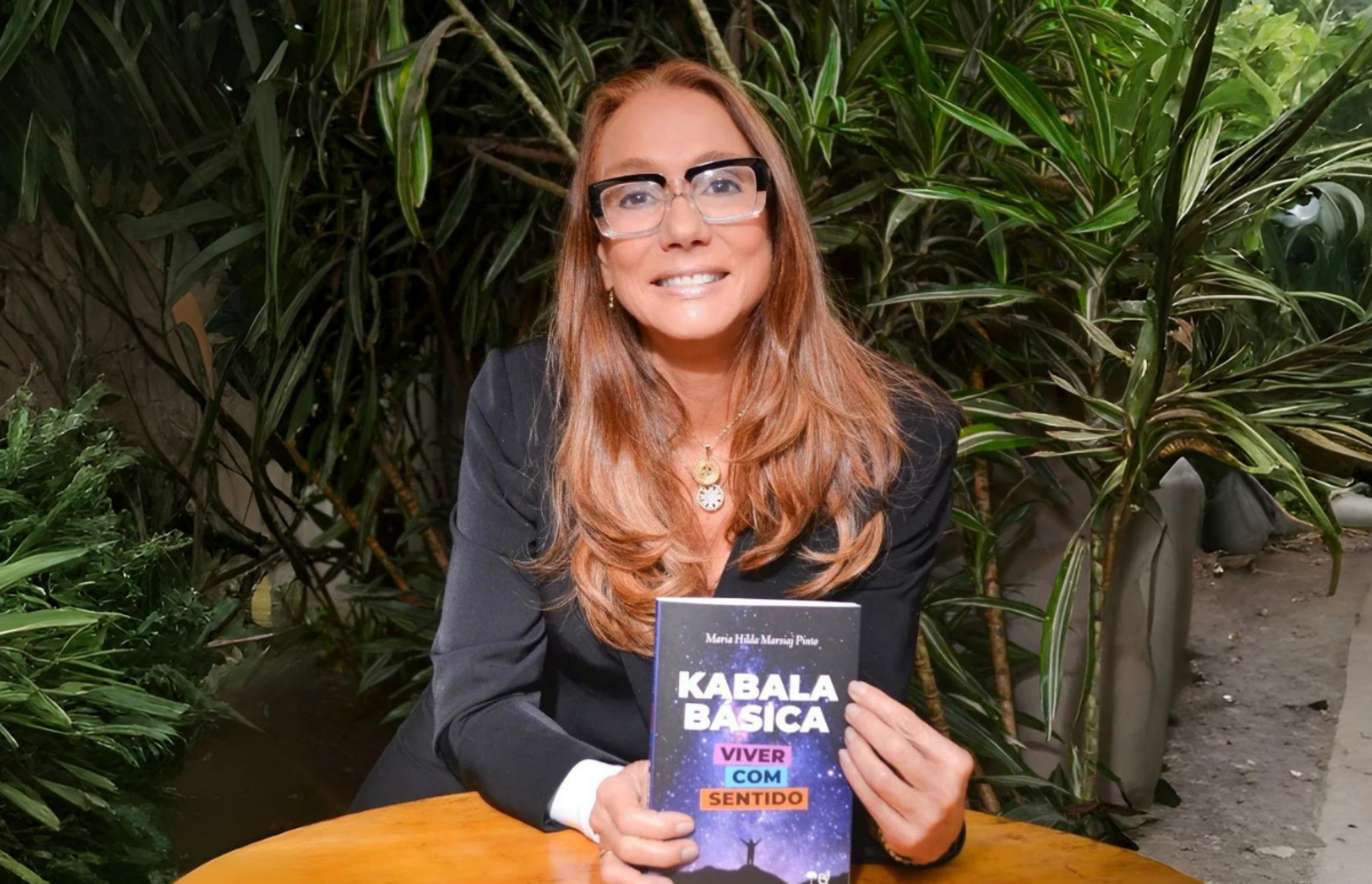 OAB Barro Preto - Uruguaianense lança livro sobre Kabala de forma acessível