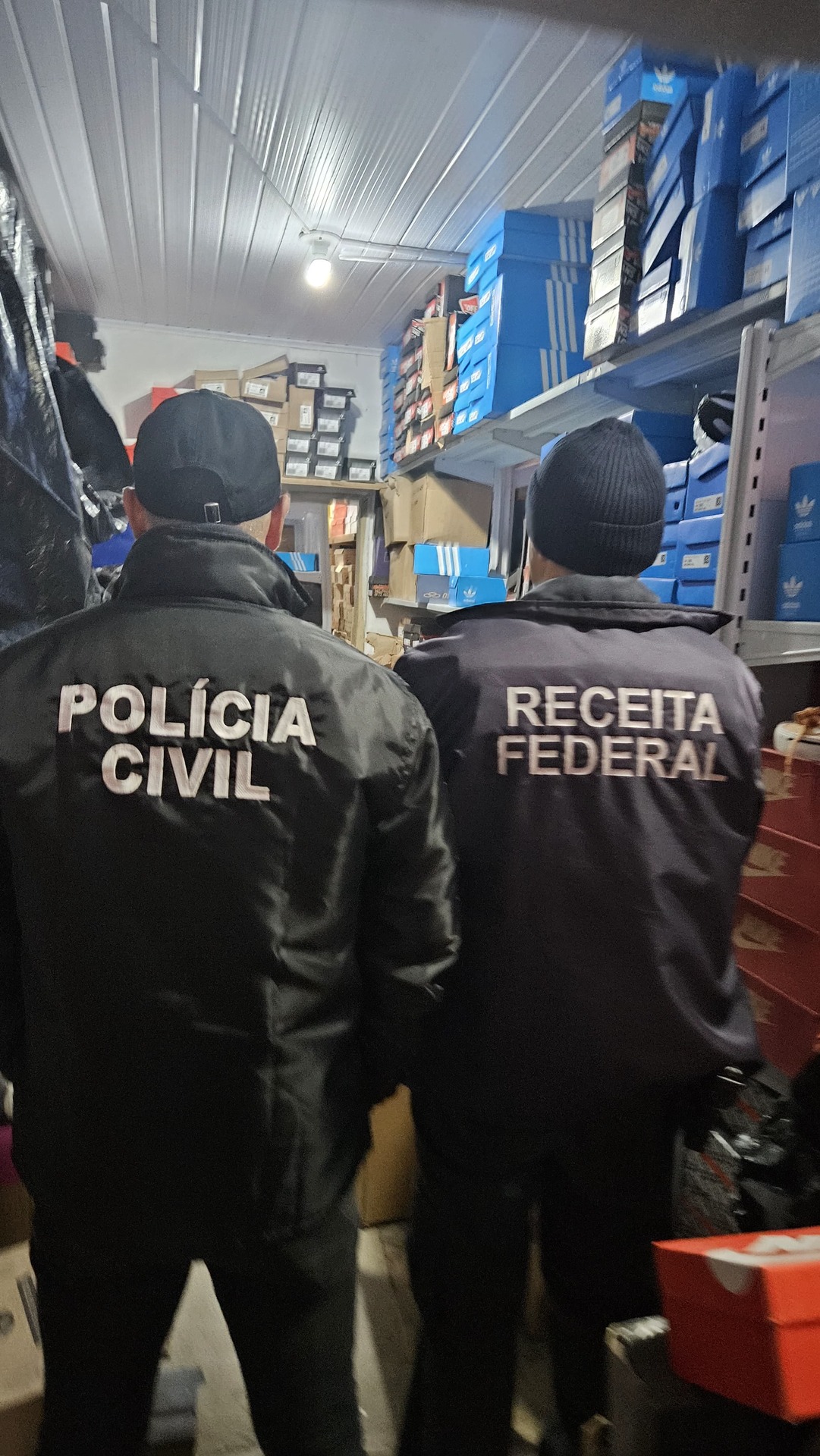 OAB Barro Preto - Apreendidas 3,5 toneladas de tênis falsificados