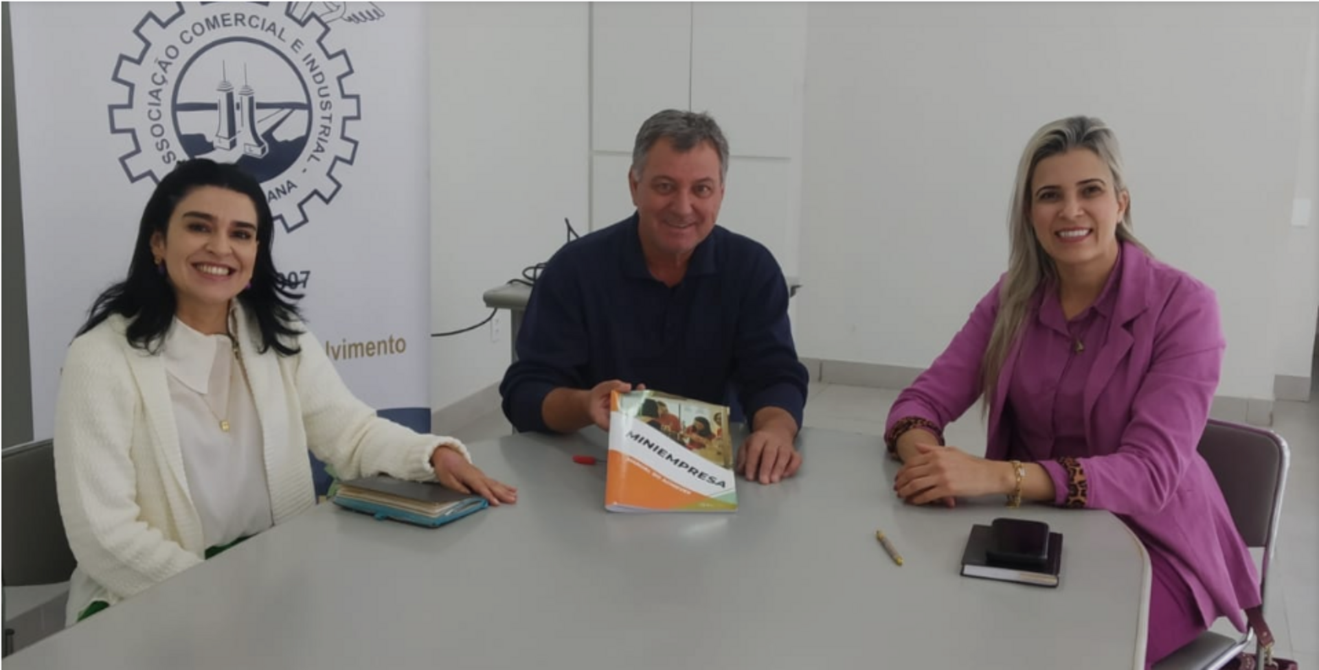 OAB Barro Preto - IFFar e Aciu firmam parceria para projeto de empreeendedorismo