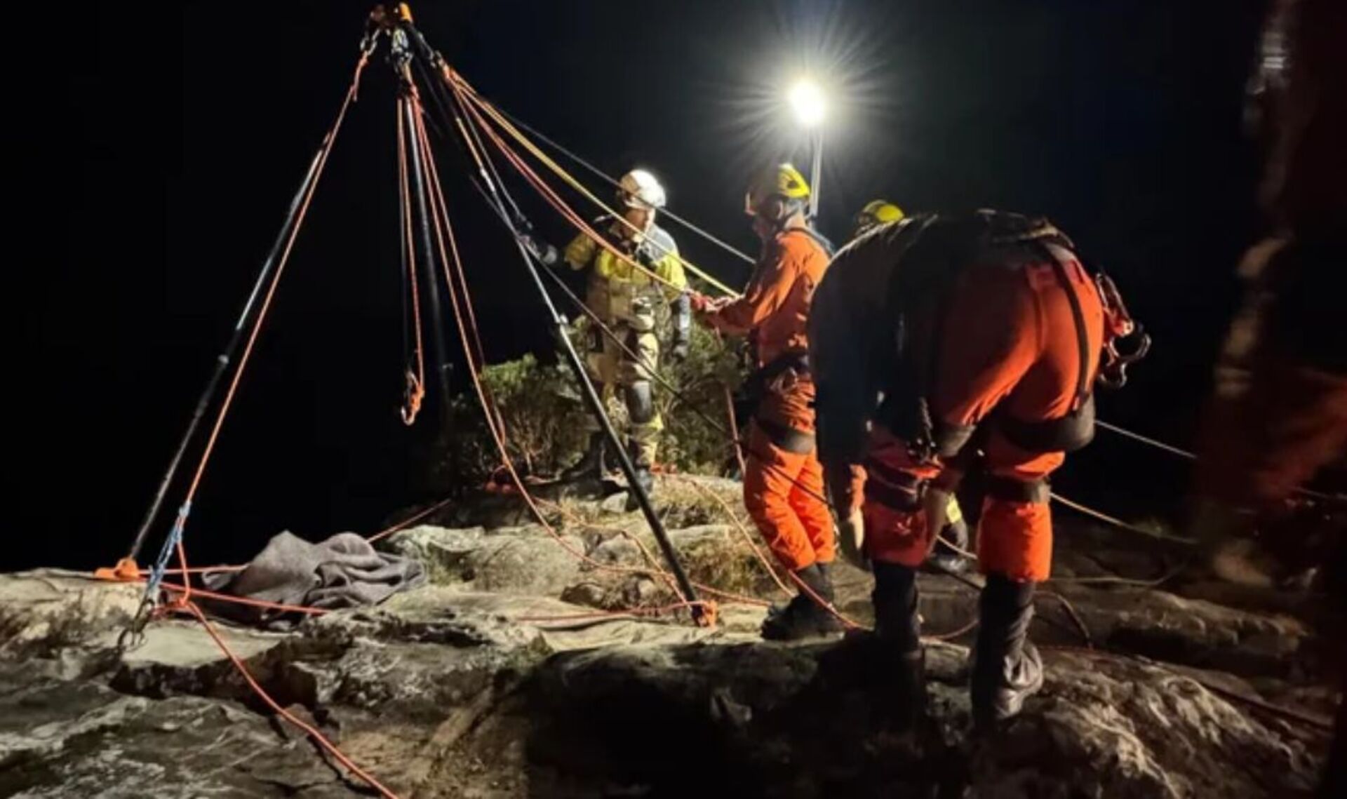 OAB Barro Preto - Menina de 11 anos morre após cair de mirante em cânion