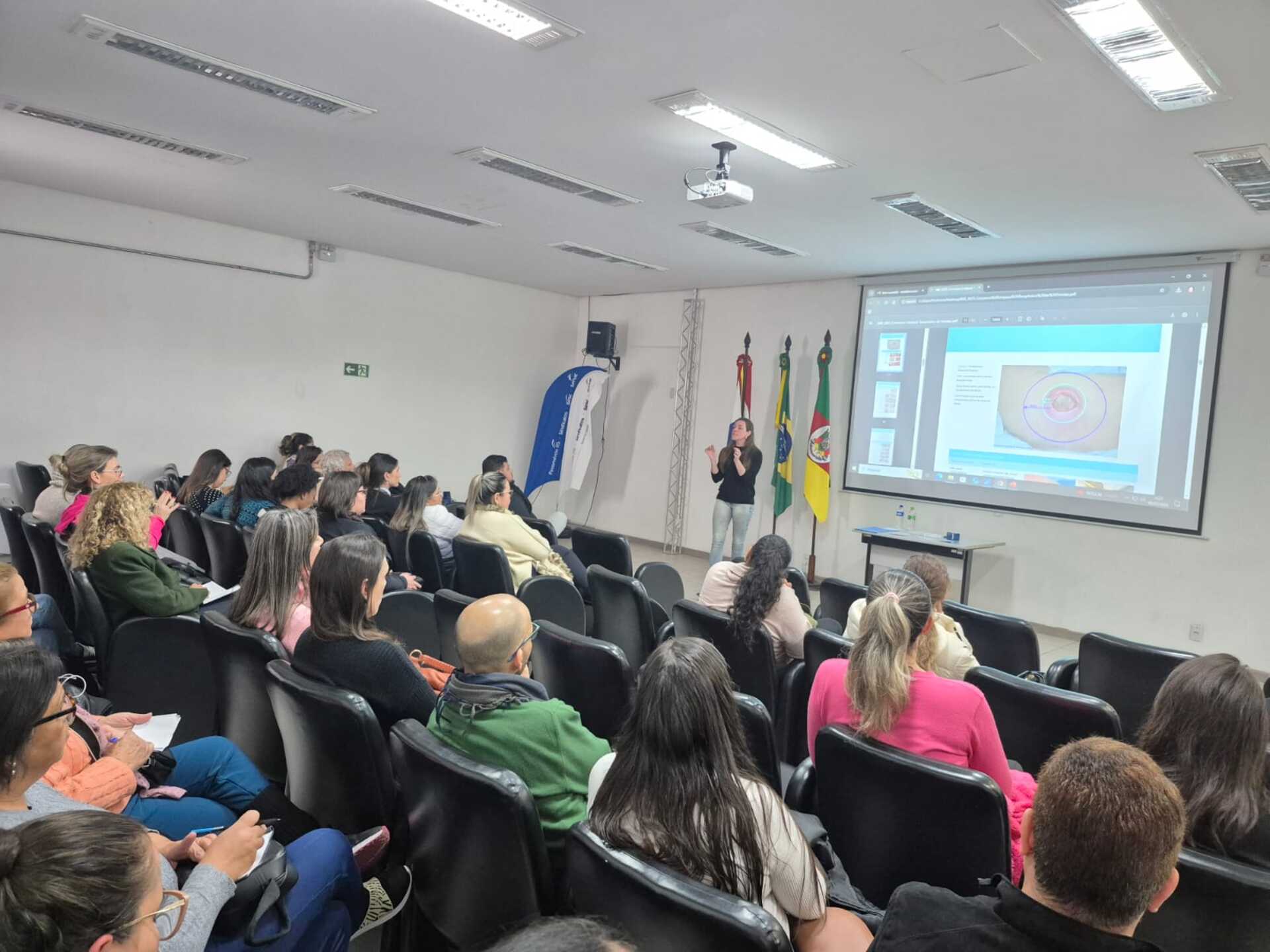 OAB Barro Preto - Profissionais da saúde recebem capacitação em tratamento de feridas