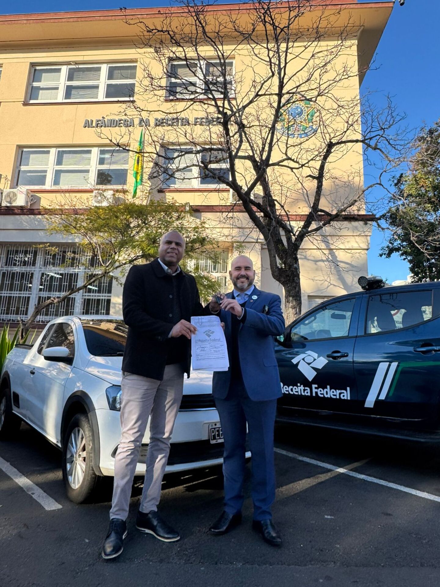 OAB Barro Preto - Receita Federal doa dois veículos à Unipampa