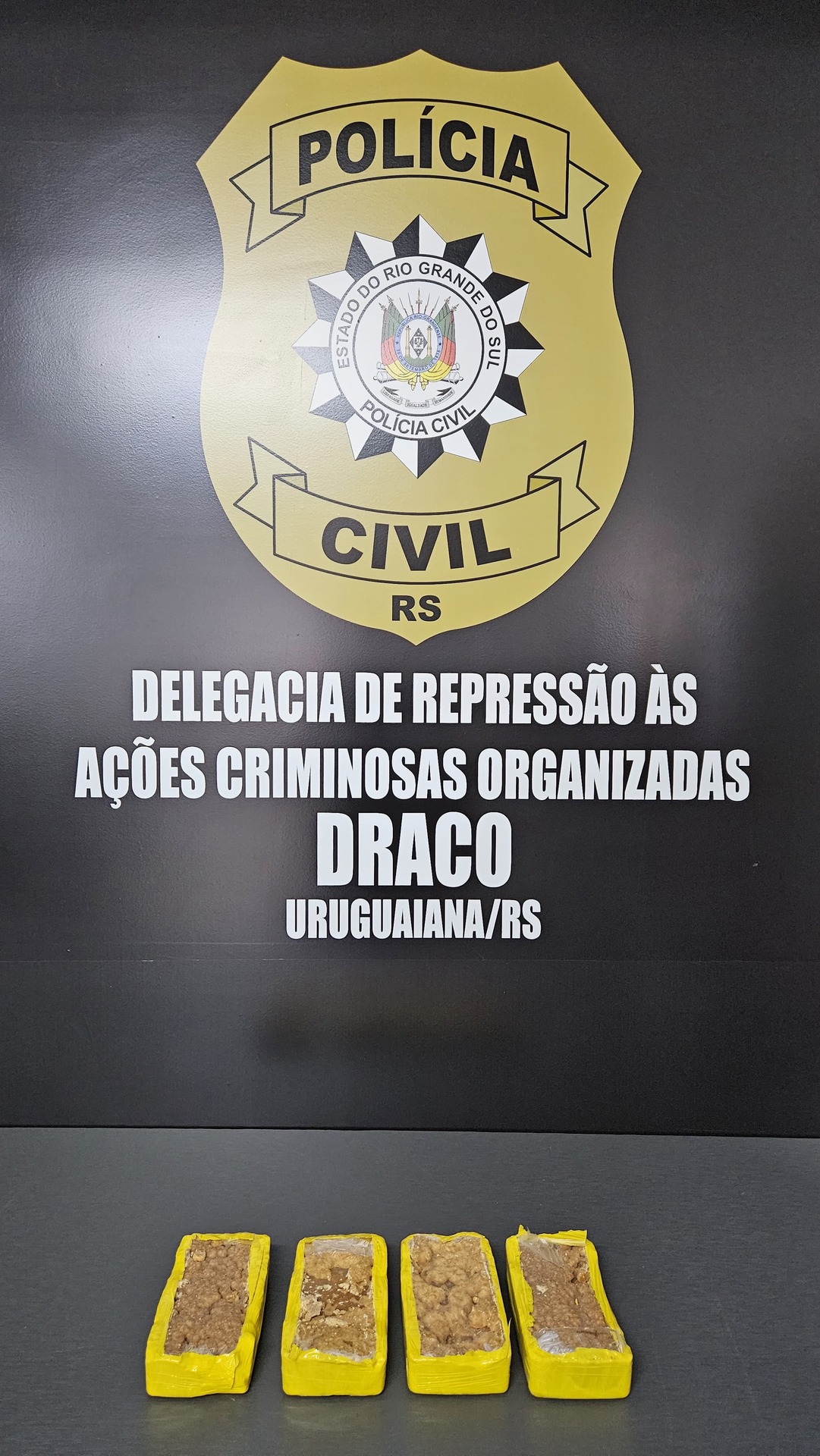 OAB Barro Preto - Polícia Civil apreende R$ 200 mil em crack no União das Vilas