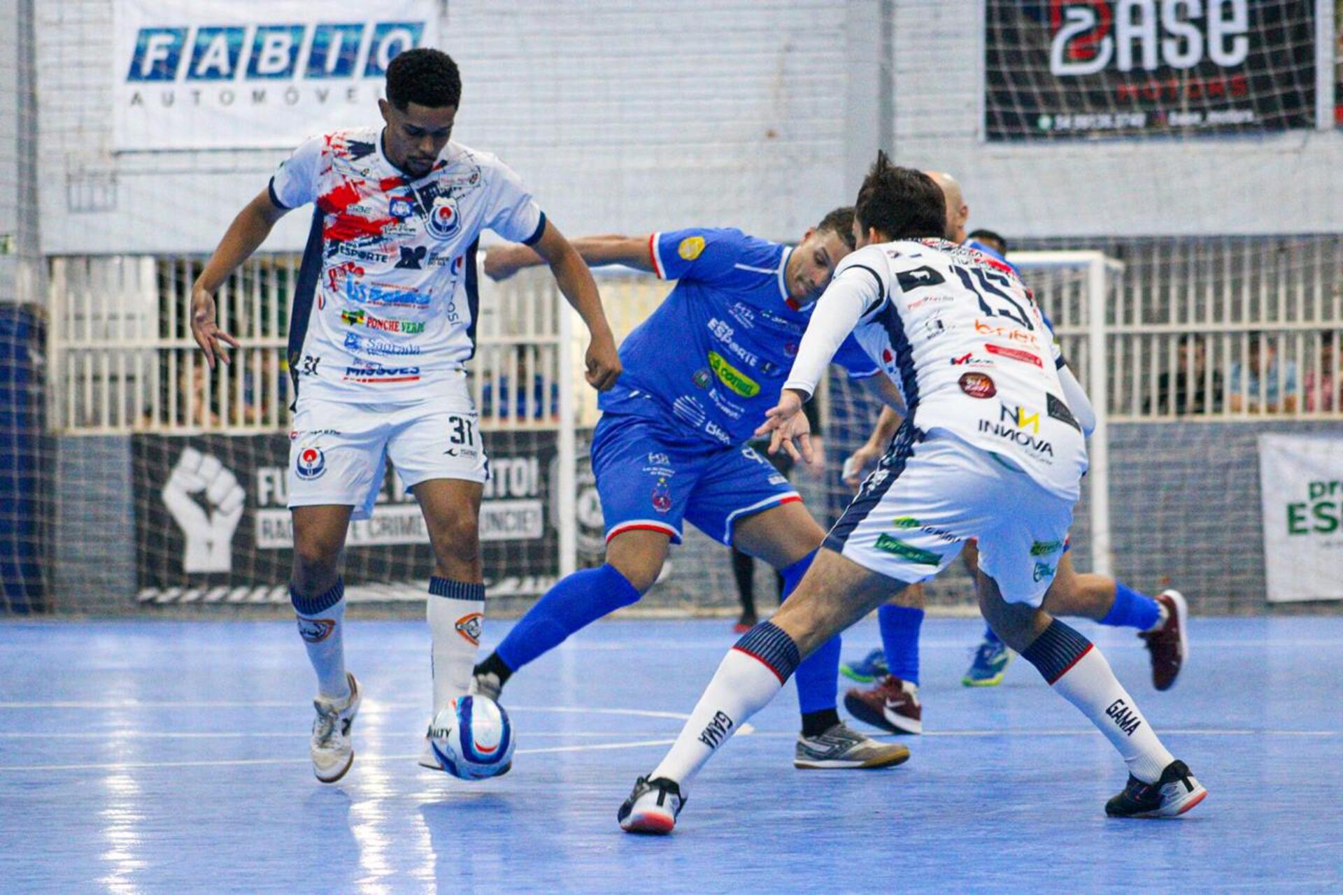 OAB Barro Preto - Uruguaianense conquista primeira vitória fora de casa