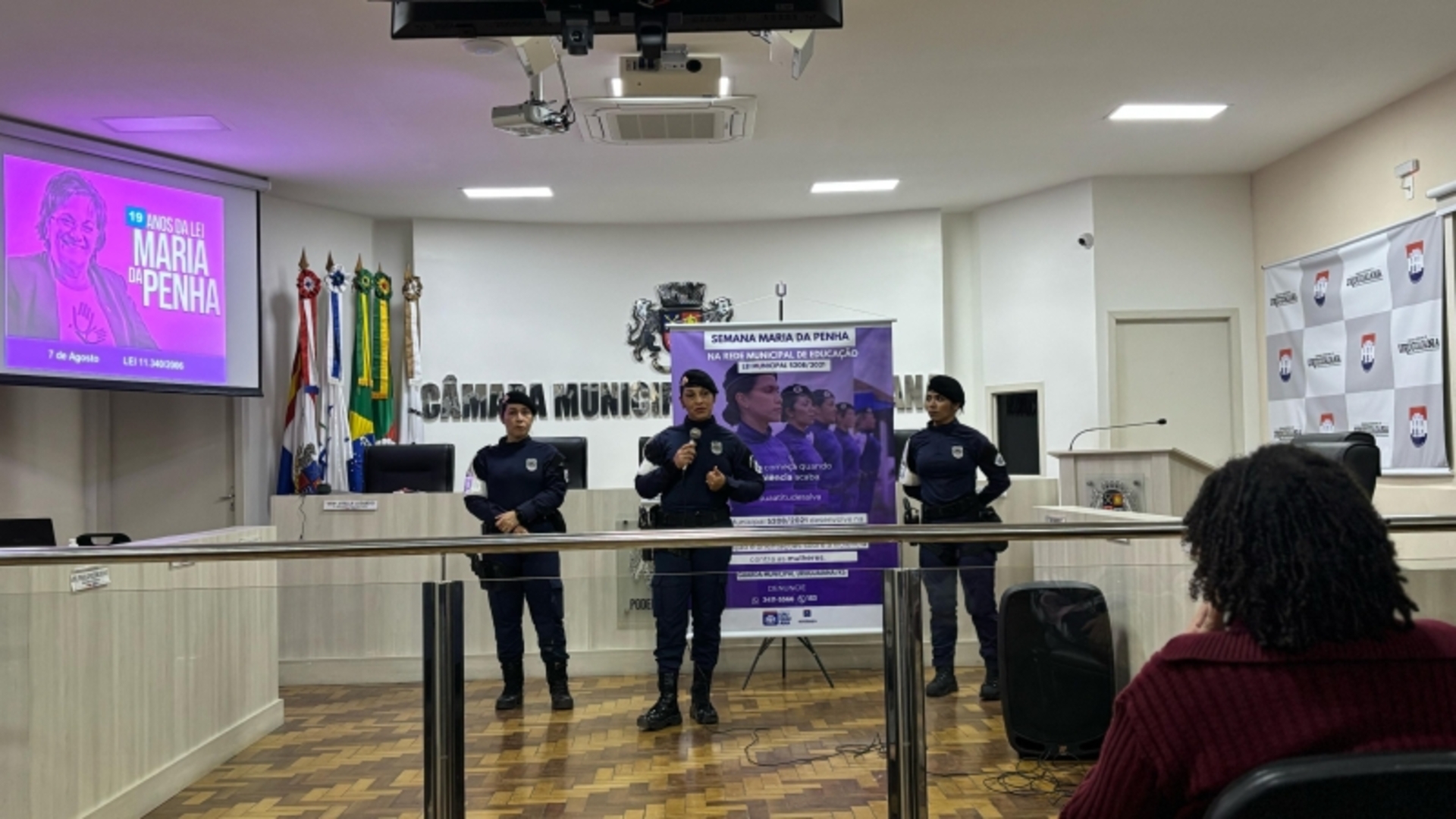 OAB Barro Preto - Sestra realiza palestra sobre violência doméstica no Legislativo