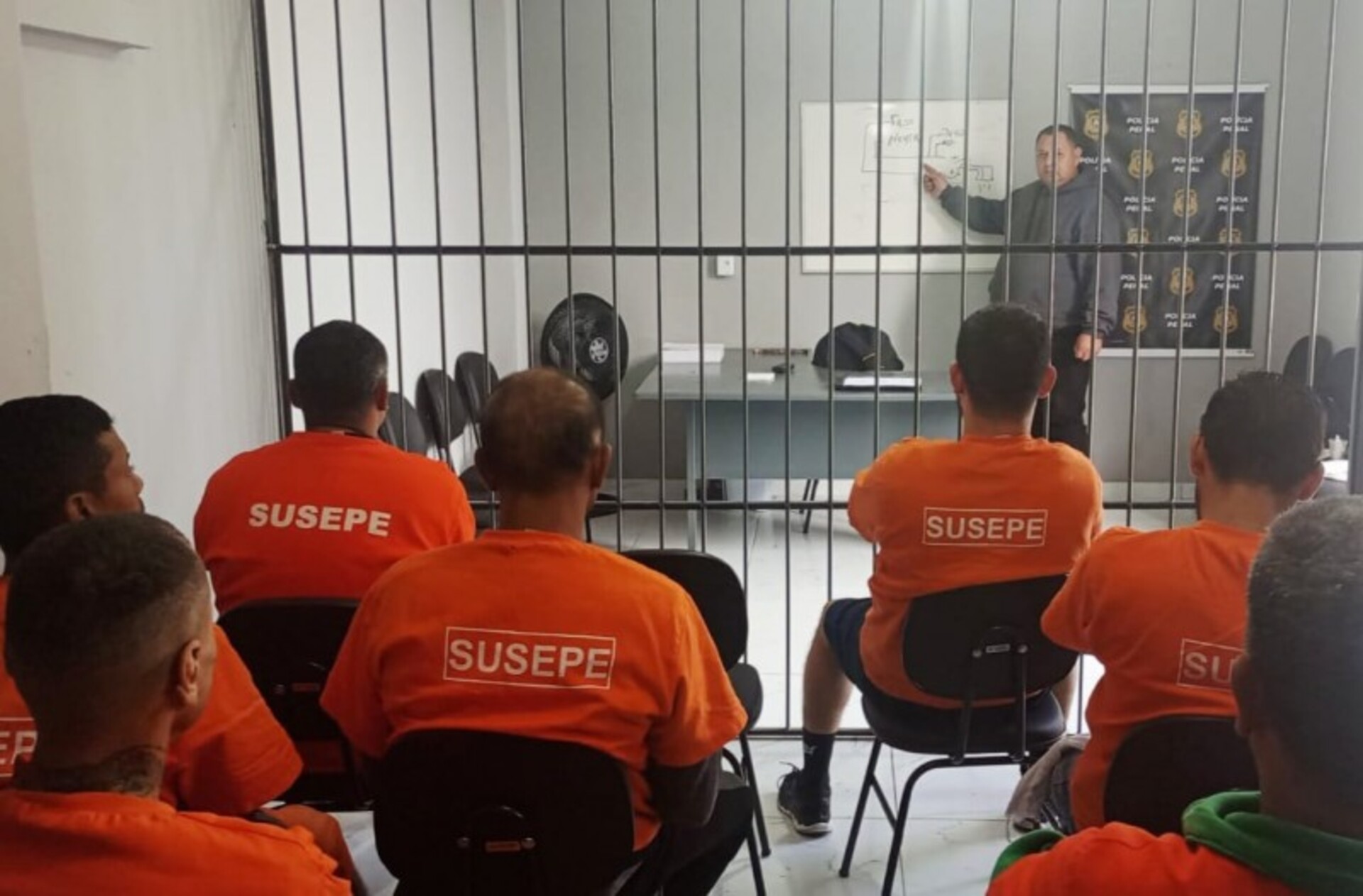 OAB Barro Preto - Curso de instalação e manutenção elétrica qualifica detentos do IPU