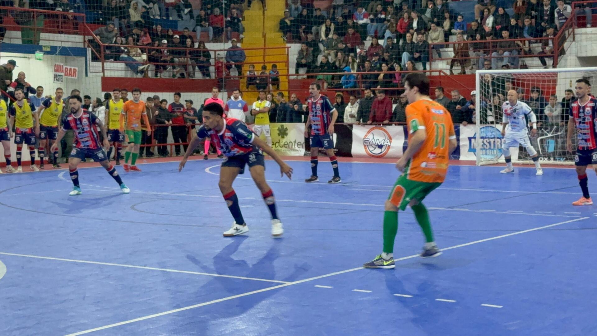 OAB Barro Preto - Uruguaianense goleou o Entre-Ijuís por 4 a 1