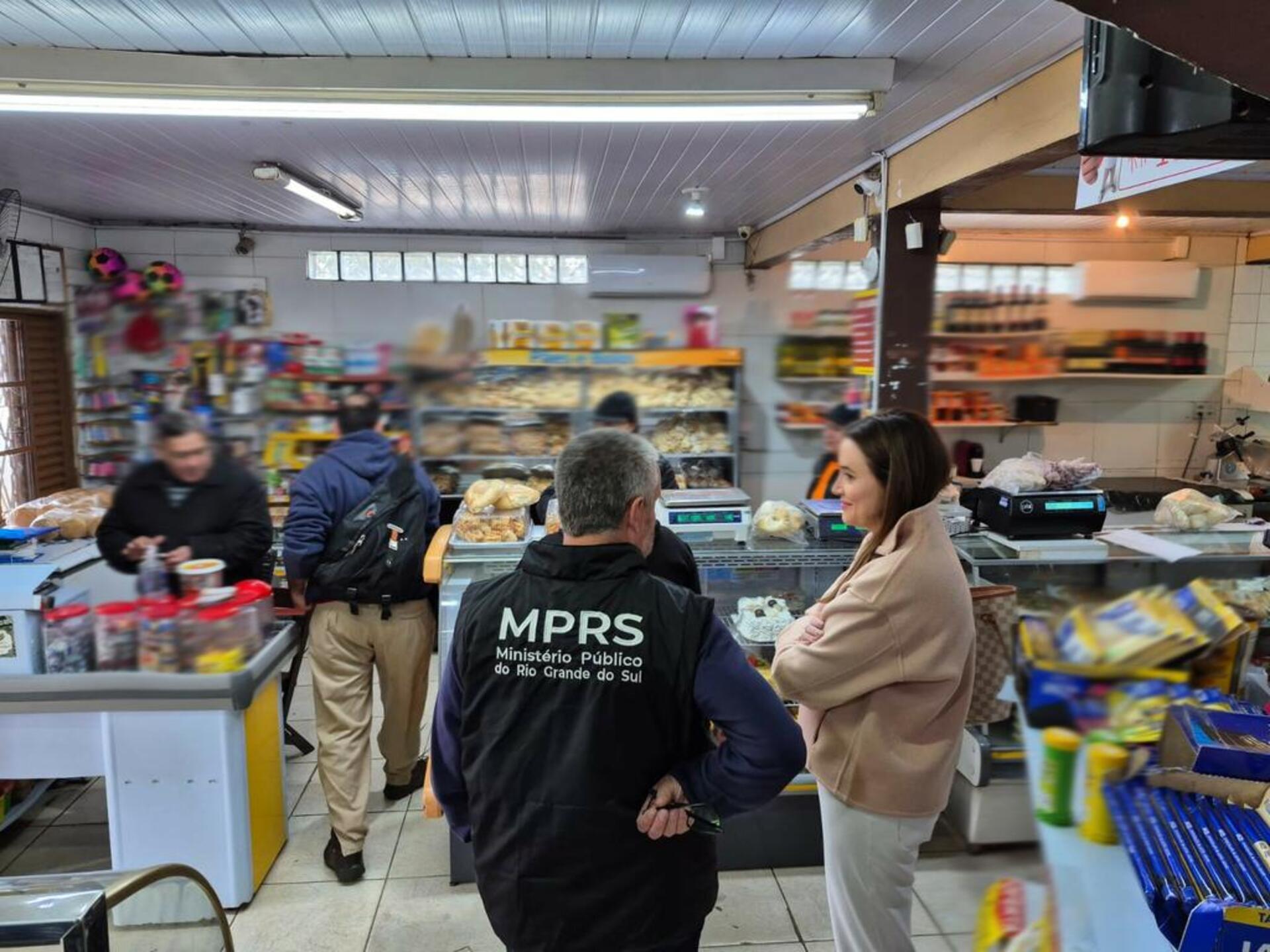 OAB Barro Preto - Ministério Público apreende 400 quilos de produtos impróprios para o consumo