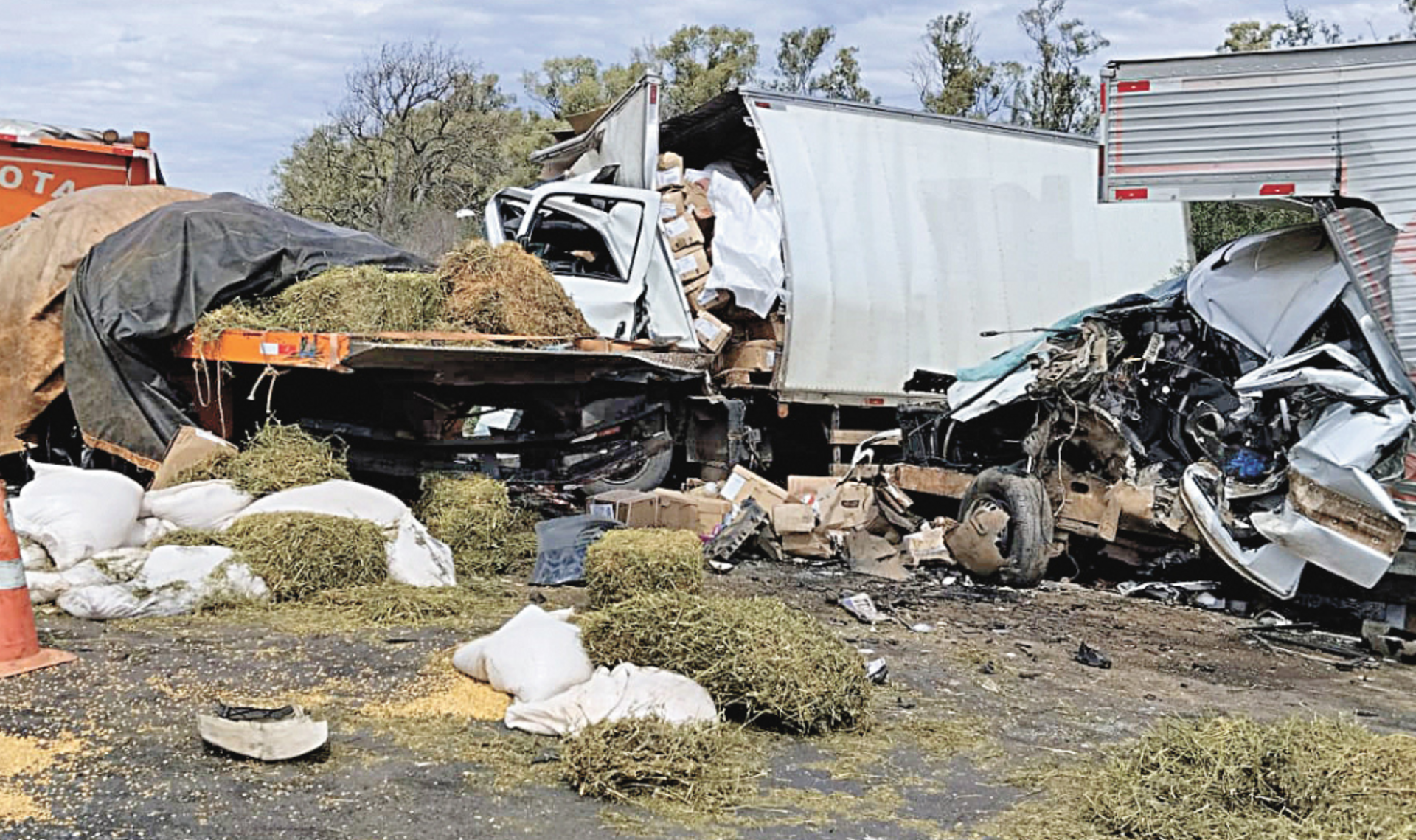 OAB Barro Preto - Colisão múltipla deixa cinco feridos na BR-290