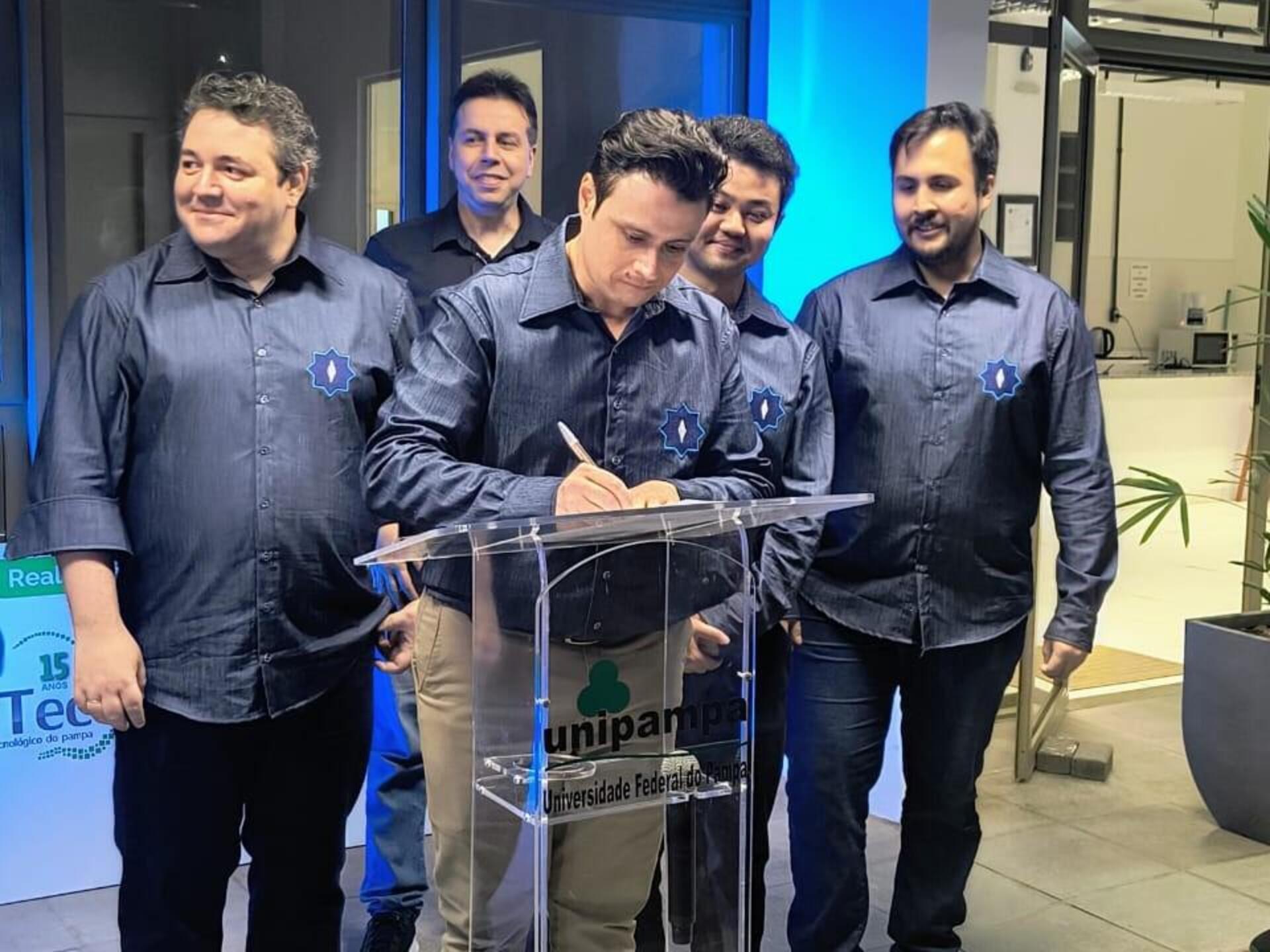OAB Barro Preto - Startup de semicondutores abre portas em Alegrete