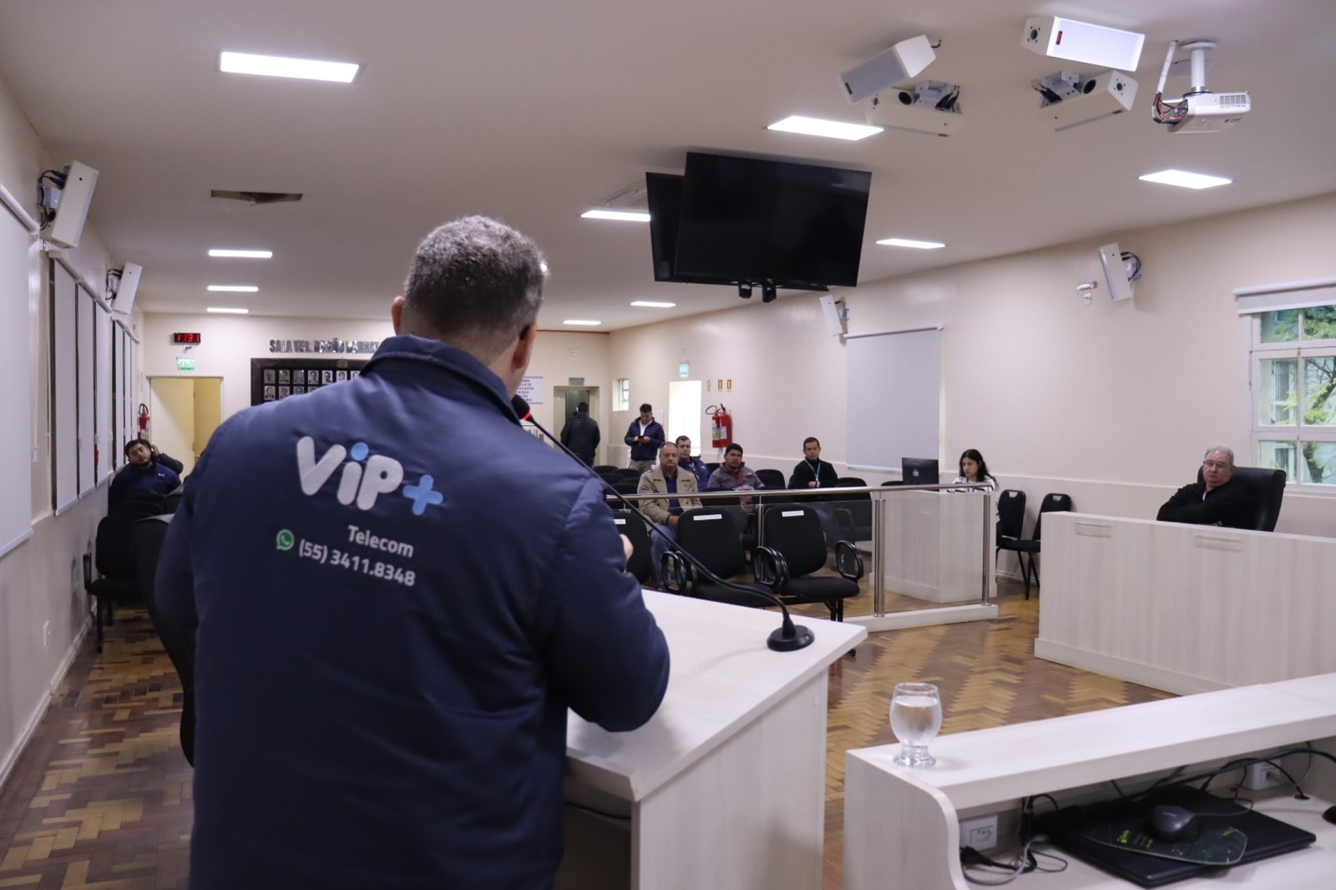 OAB Barro Preto - Órgãos públicos e empresas deverão realizar mutirão ‘limpa poste’