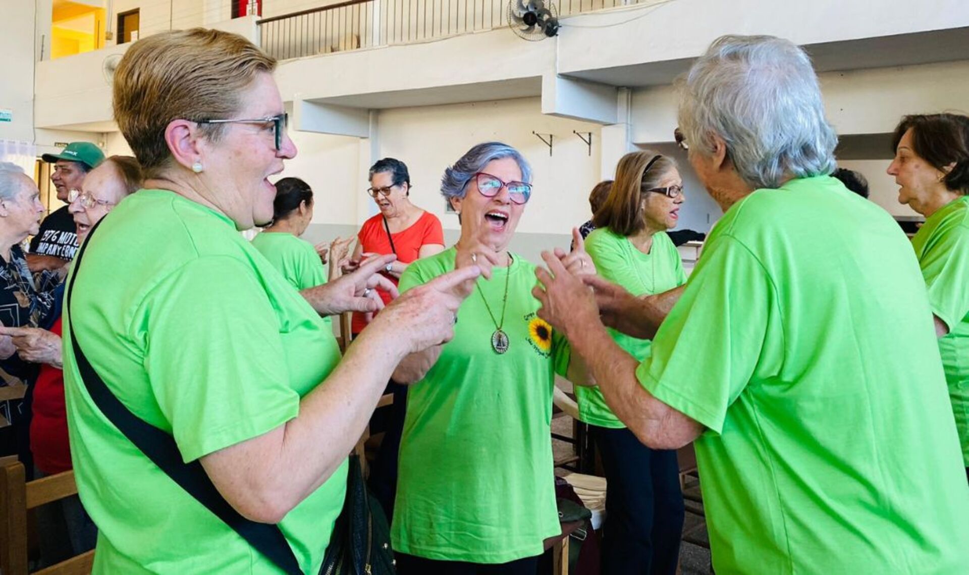 OAB Barro Preto - Oficina de arteterapia marca Mês da Pessoa Idosa