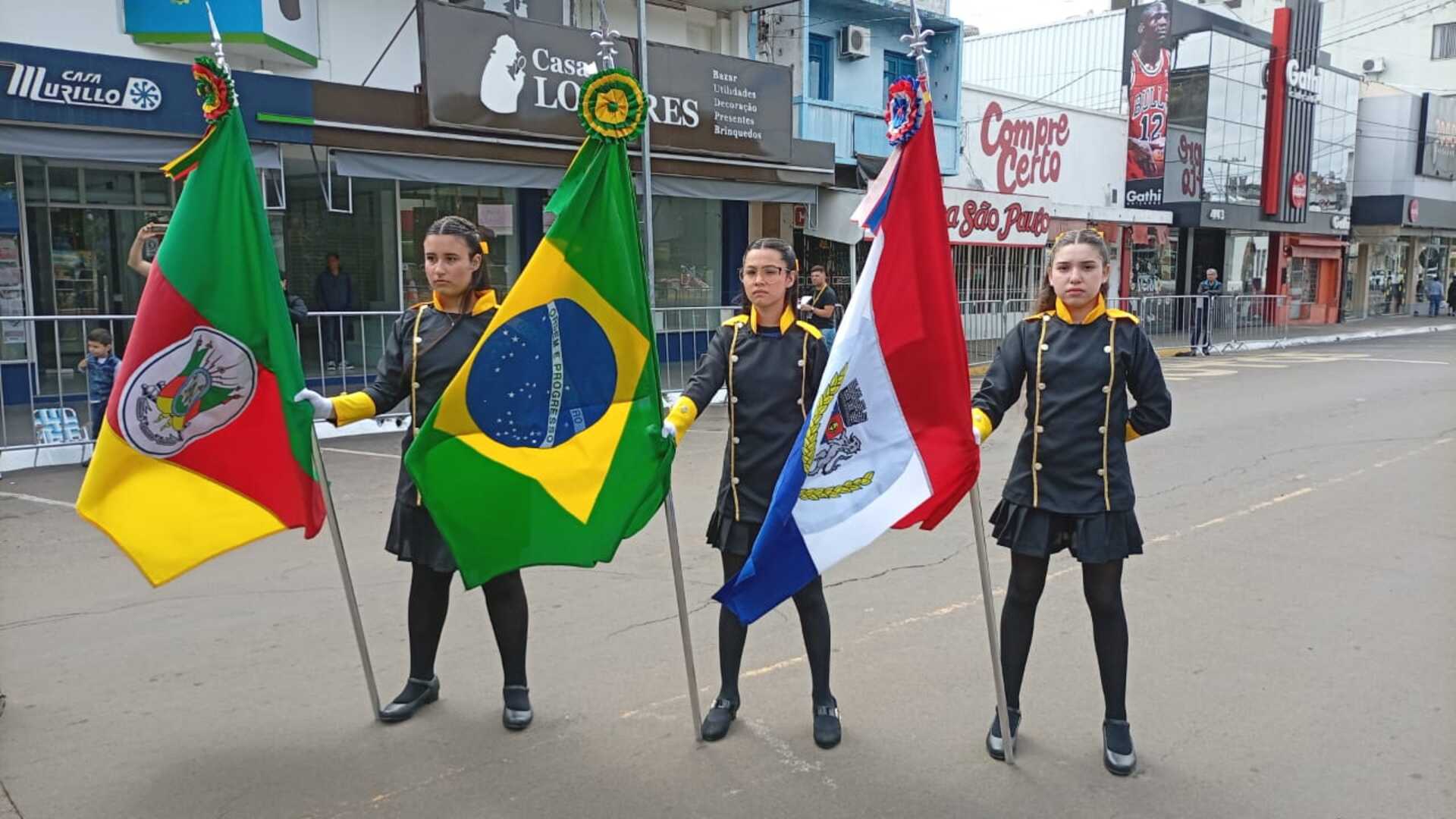 OAB Barro Preto - Banda da Escola Adir Mascia lidera 6º Concurso de Bandas e Fanfarras