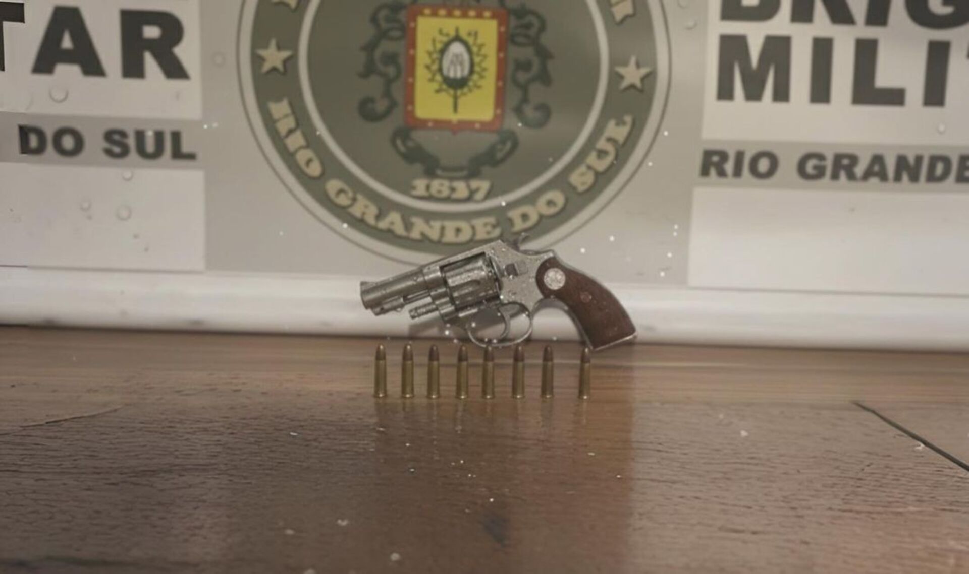 OAB Barro Preto - Homem é preso por violência doméstica e arma é apreendida