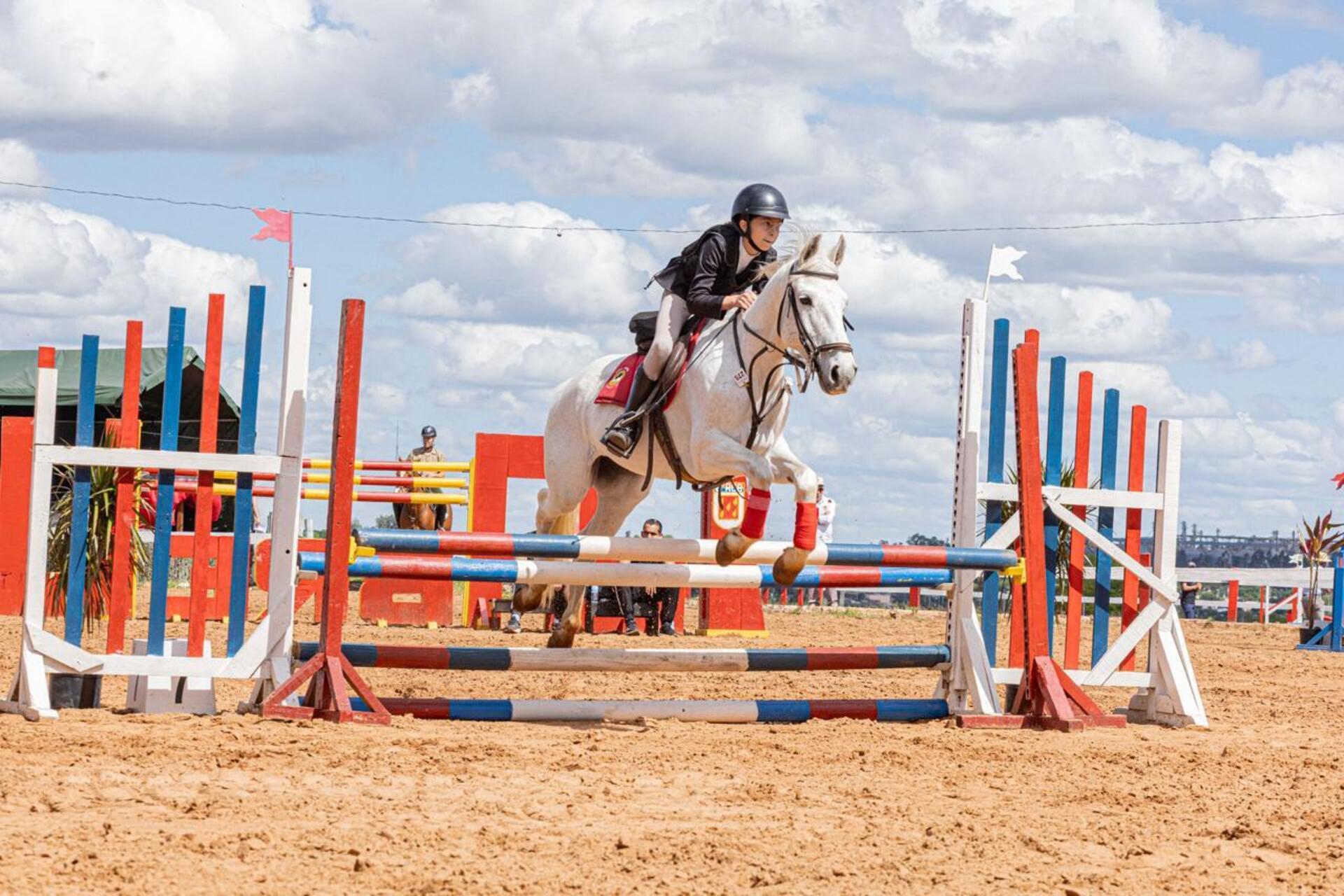 OAB Barro Preto - Uruguaianenses fazem bonito em concurso de hipismo