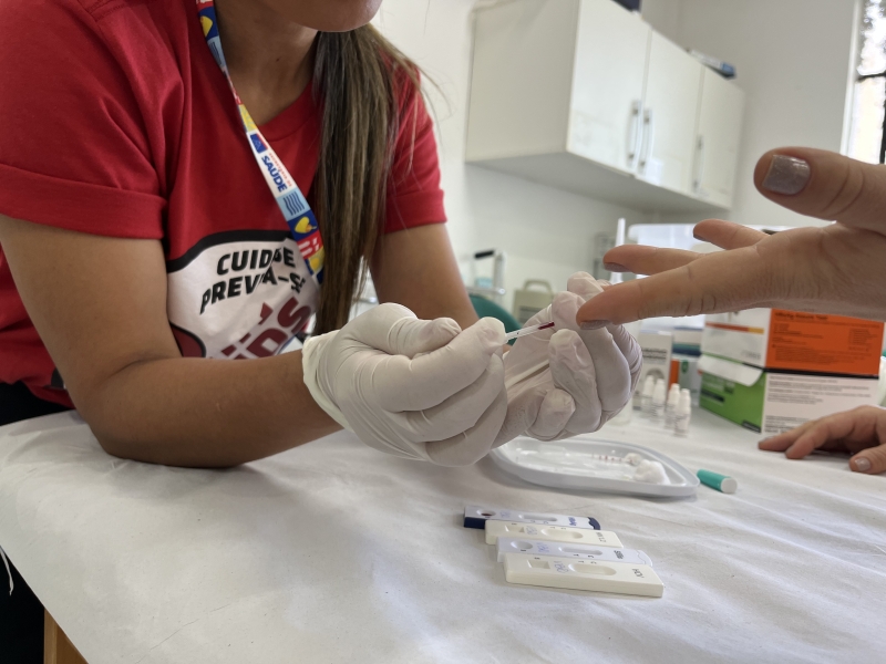 OAB Barro Preto - Saúde leva ações do Dezembro Vermelho a jovens da Fase