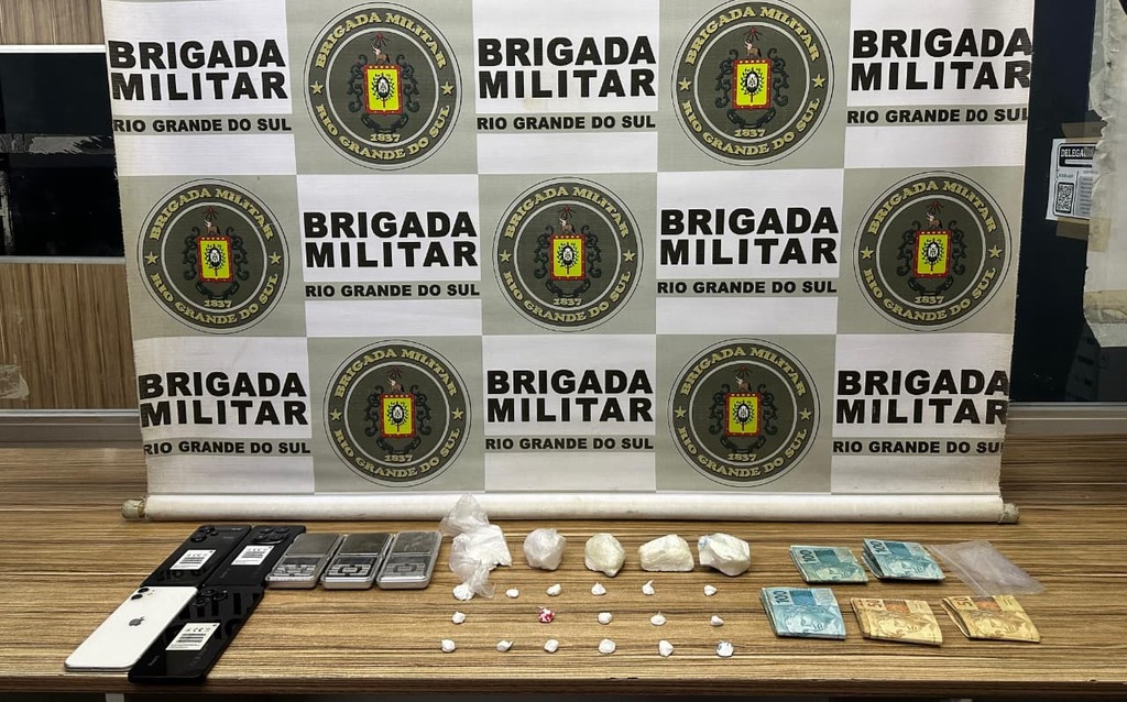 OAB Barro Preto - Choque prende dois homens por tráfico de drogas