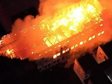 OAB Barro Preto - Incêndio atinge colégio no centro de Santa Maria