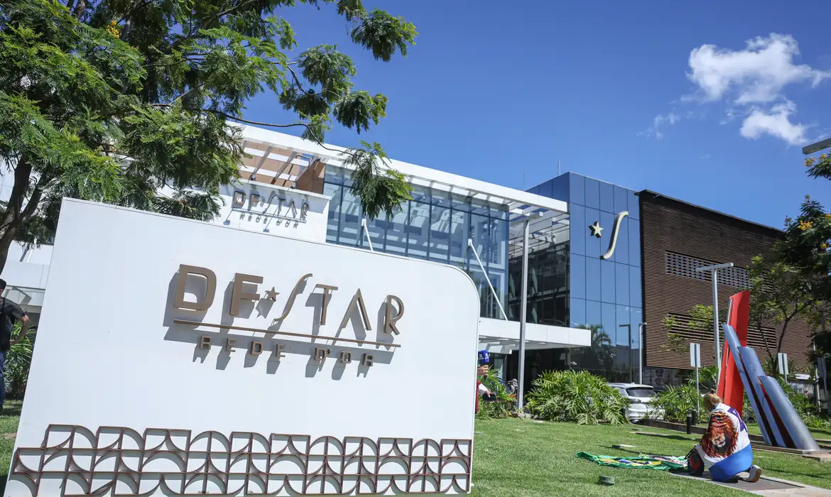 OAB Barro Preto - Bolsonaro segue em observação e pode ter alta na quinta-feira