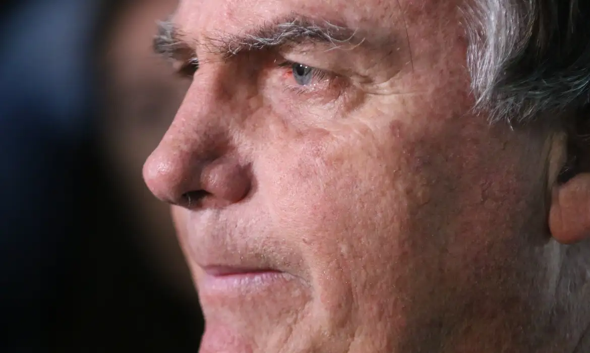 OAB Barro Preto - Com crise persistente de soluços, Bolsonaro faz nova cirurgia