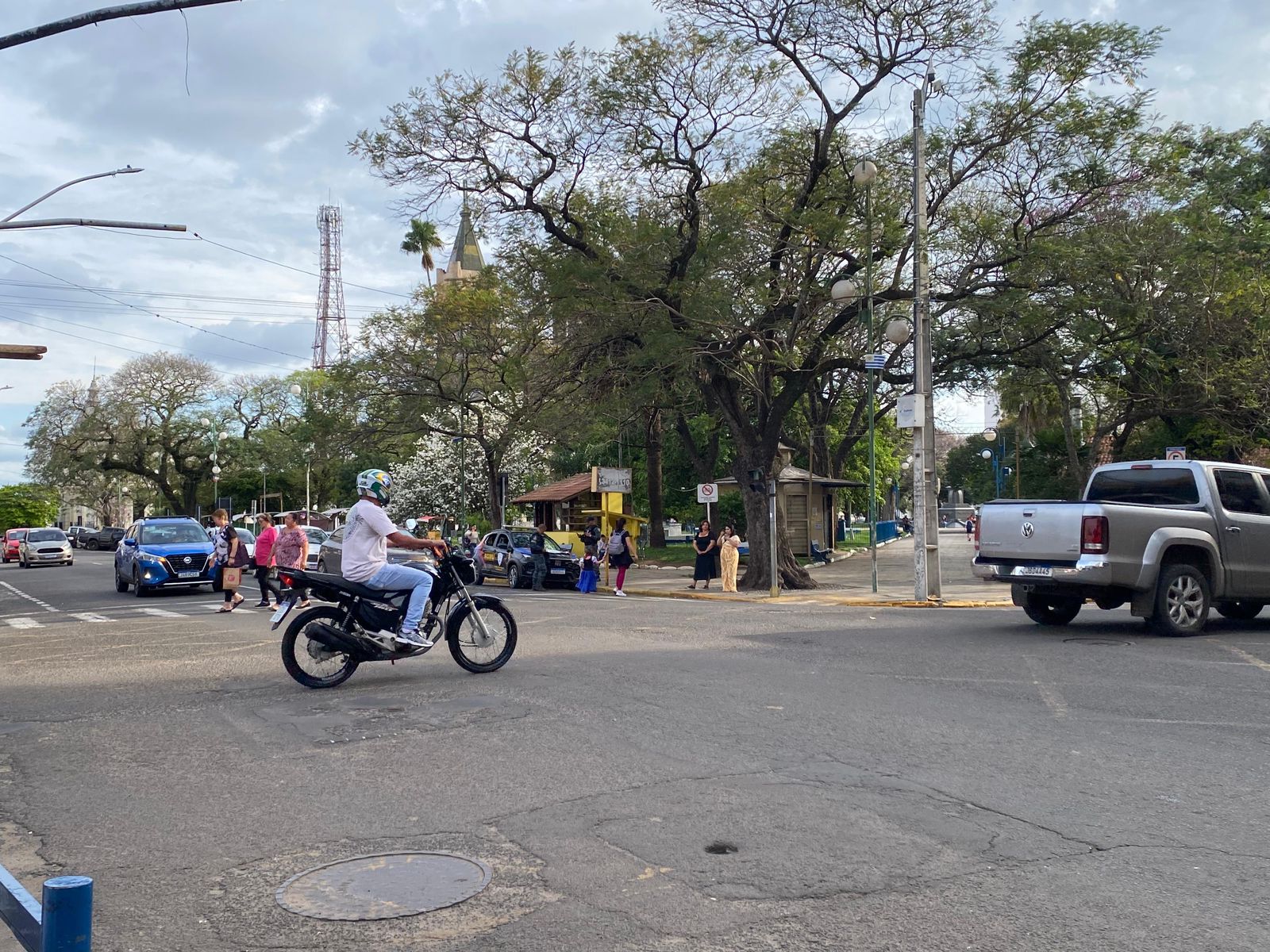 OAB Barro Preto - Estacionar sobre calçadas é infração grave e pode gerar multa