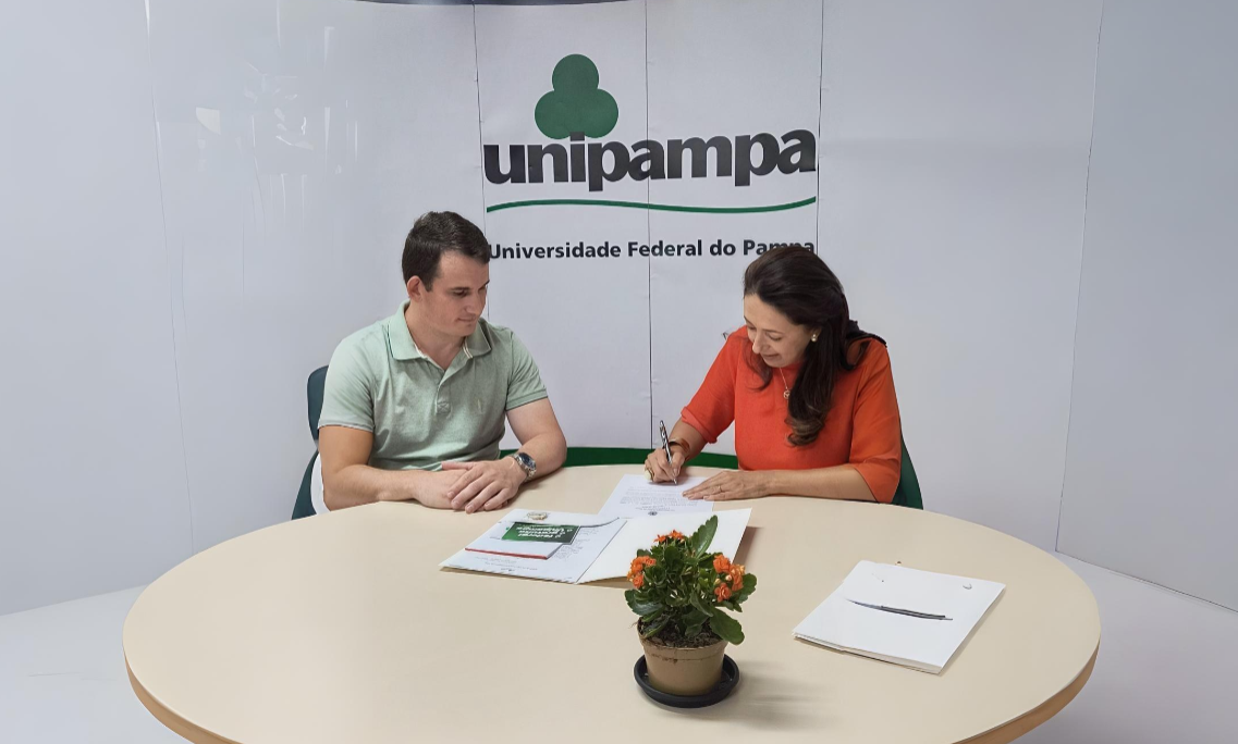 OAB Barro Preto - Três professores são empossados na Unipampa 