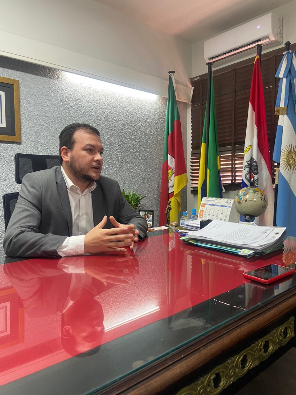 OAB Barro Preto - Prefeito veta “PL da Censura”