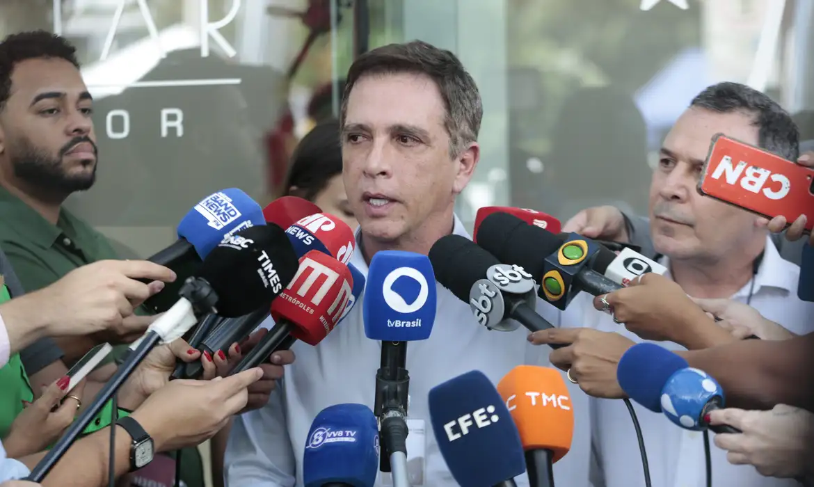 OAB Barro Preto - Médico de Bolsonaro confirma traumatismo craniano leve