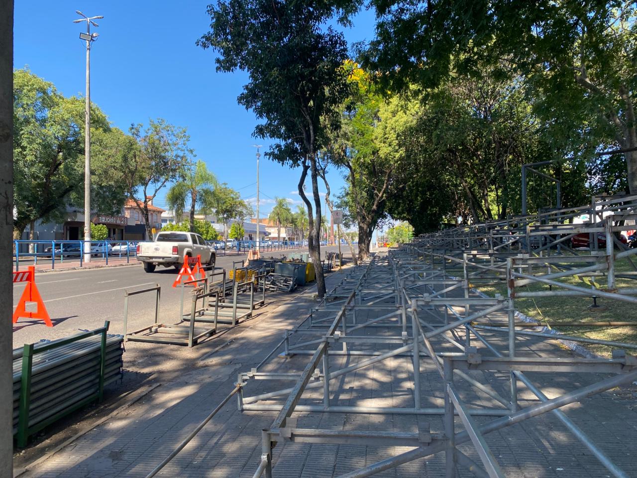 OAB Barro Preto - Estruturas do Carnaval Fora de Época 2026 começam a ser montadas