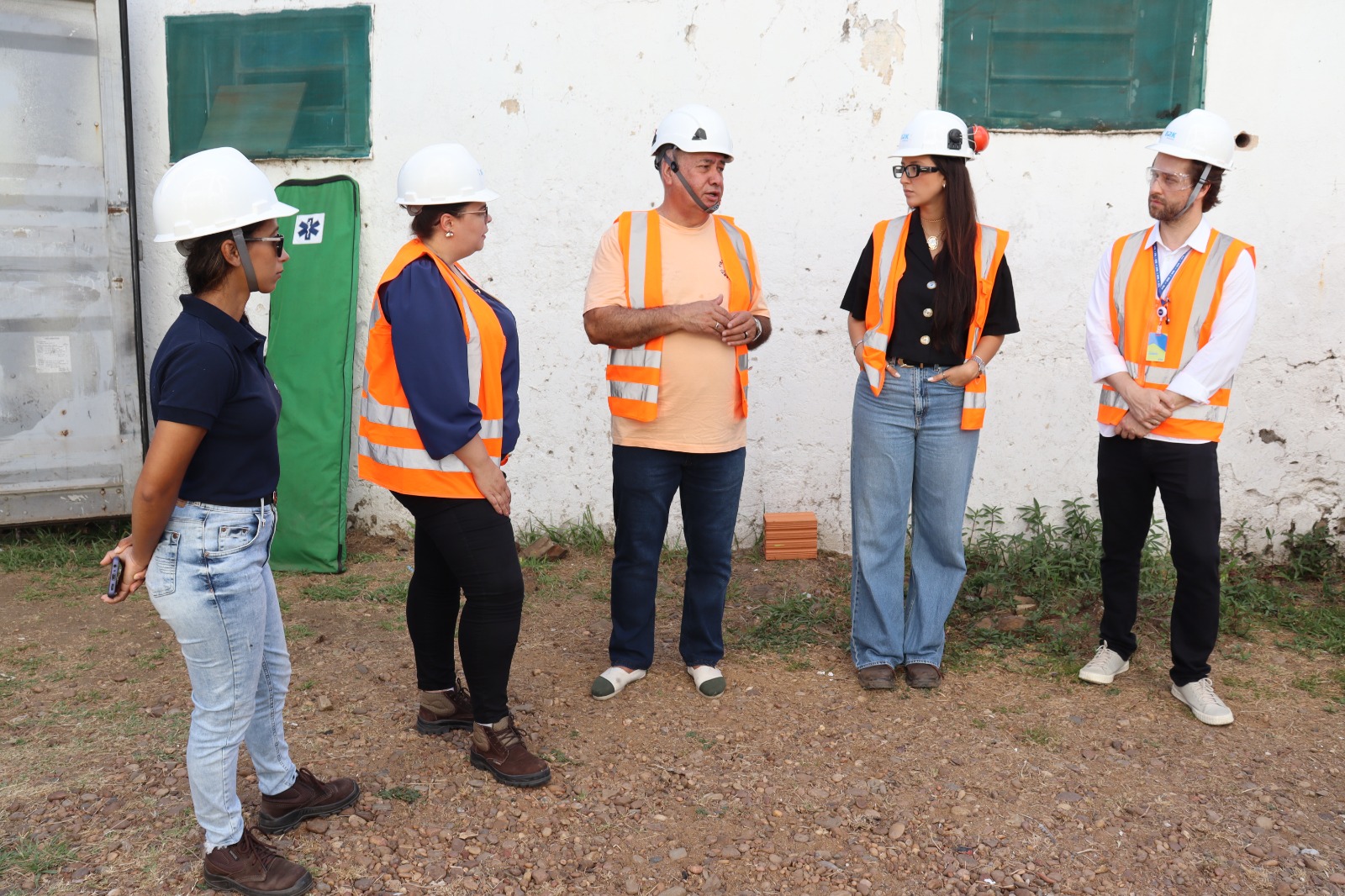 OAB Barro Preto - Câmara acompanha reforma no reservatório da Rua Dr. Maia